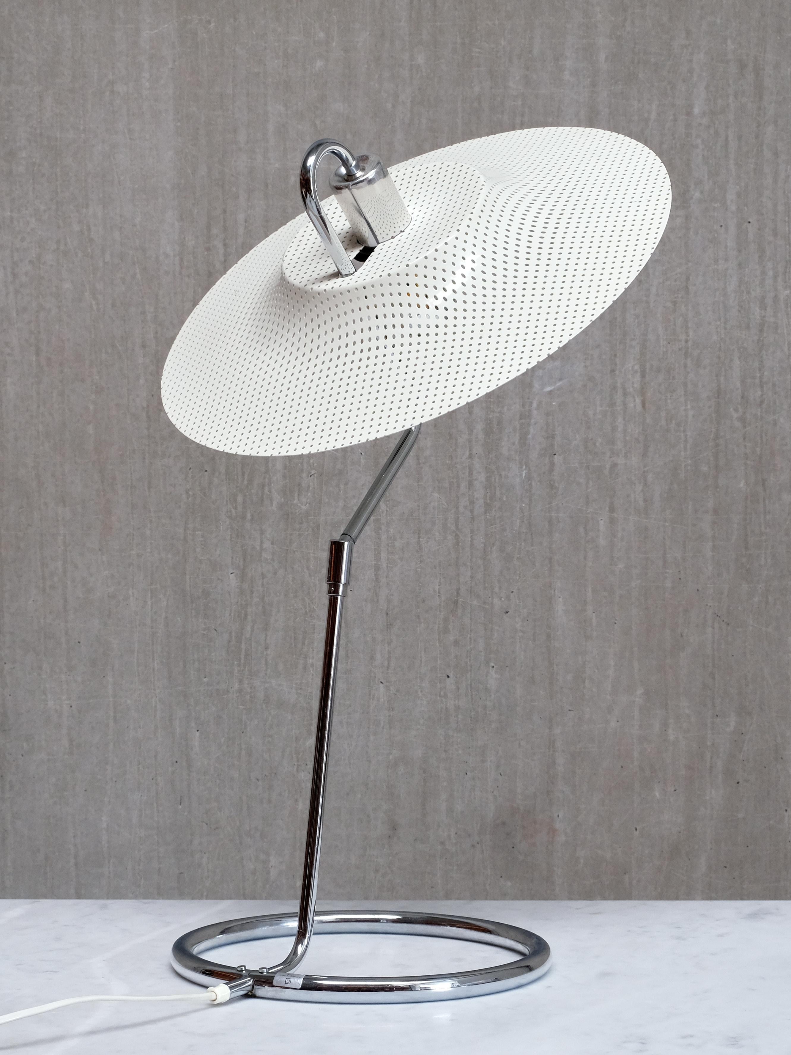 Lindau & Lindekrantz Large Table / Desk Lamp in Metal, Zero, Sweden, 1970s For Sale 5