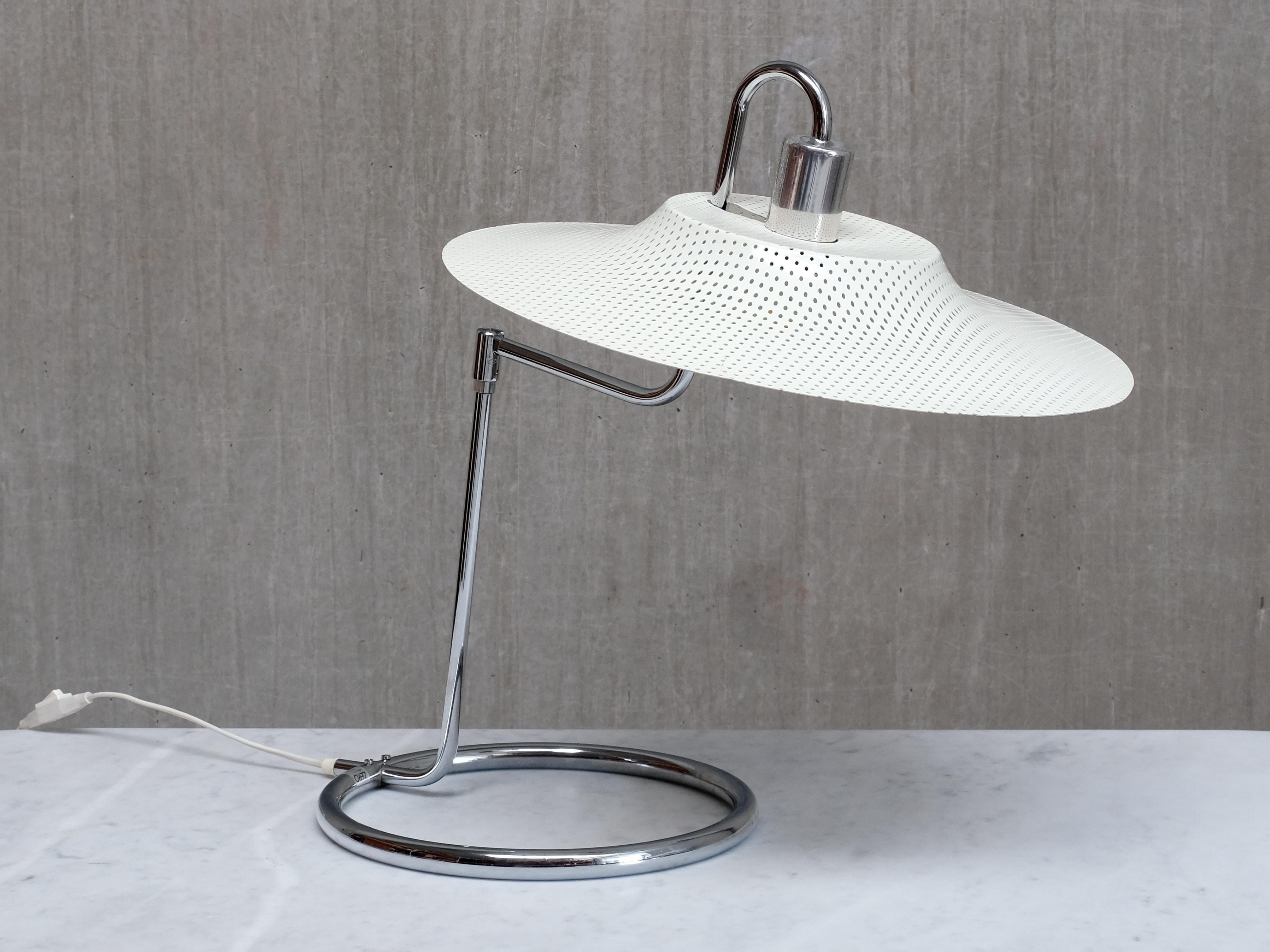 Lindau & Lindekrantz Large Table / Desk Lamp in Metal, Zero, Sweden, 1970s In Good Condition For Sale In The Hague, NL