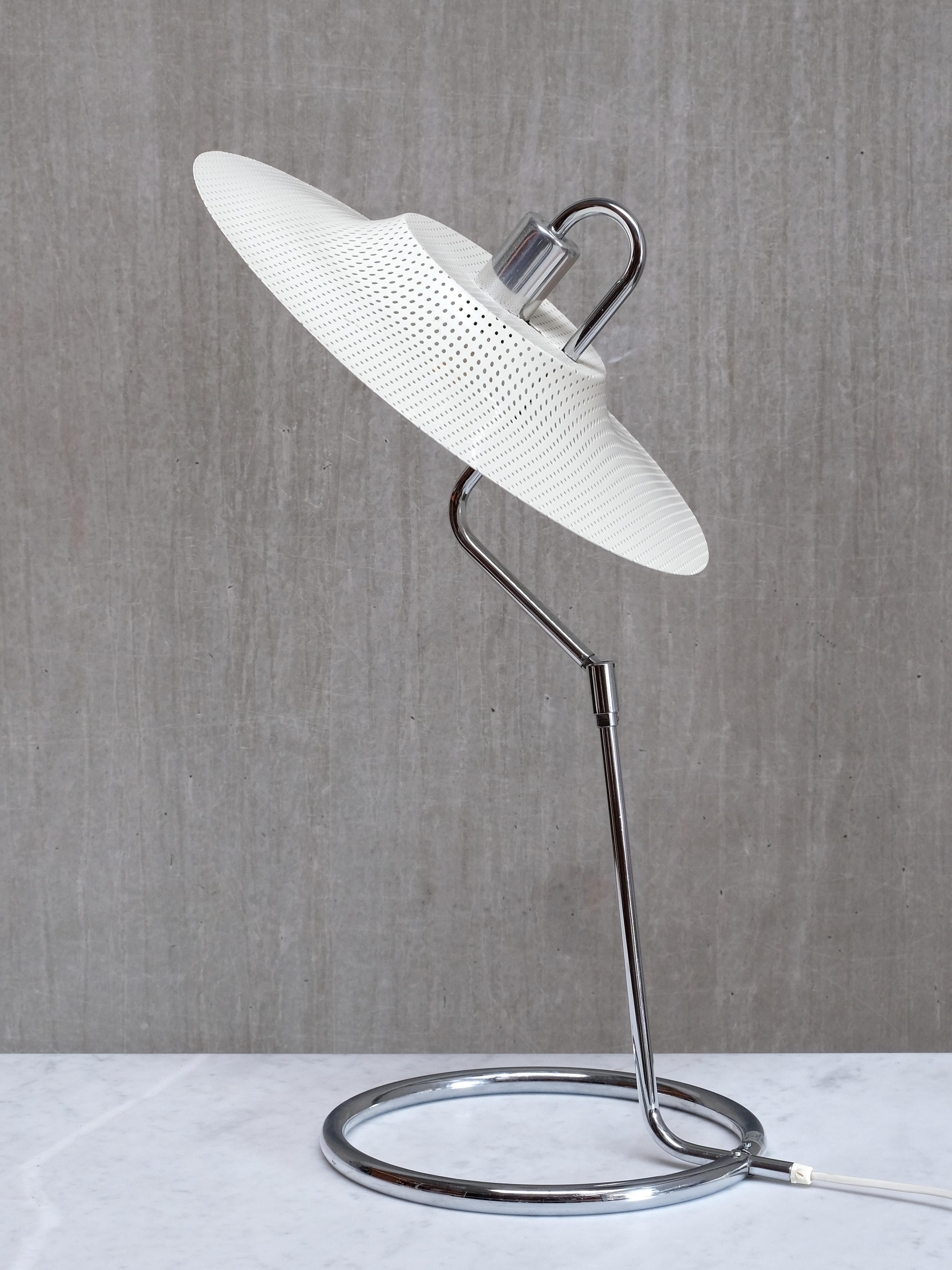 Lindau & Lindekrantz Large Table / Desk Lamp in Metal, Zero, Sweden, 1970s For Sale 2