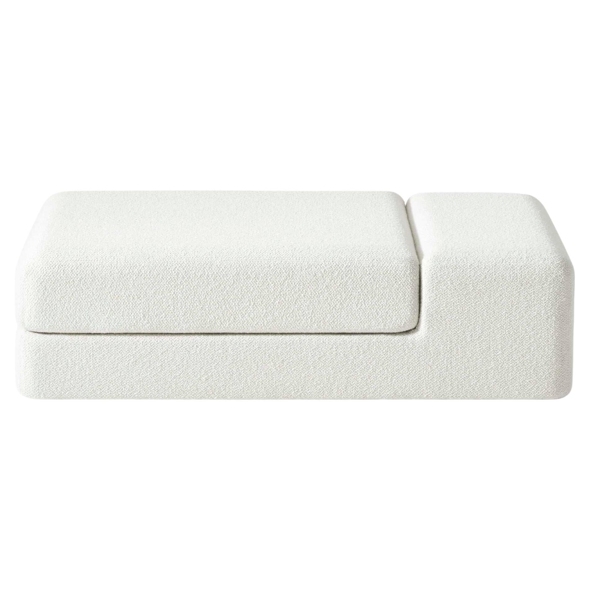 Linde Freya Tangelder Set of Three Soft Corners Side Table & Pouffs For Cassina In New Condition For Sale In Barcelona, Barcelona