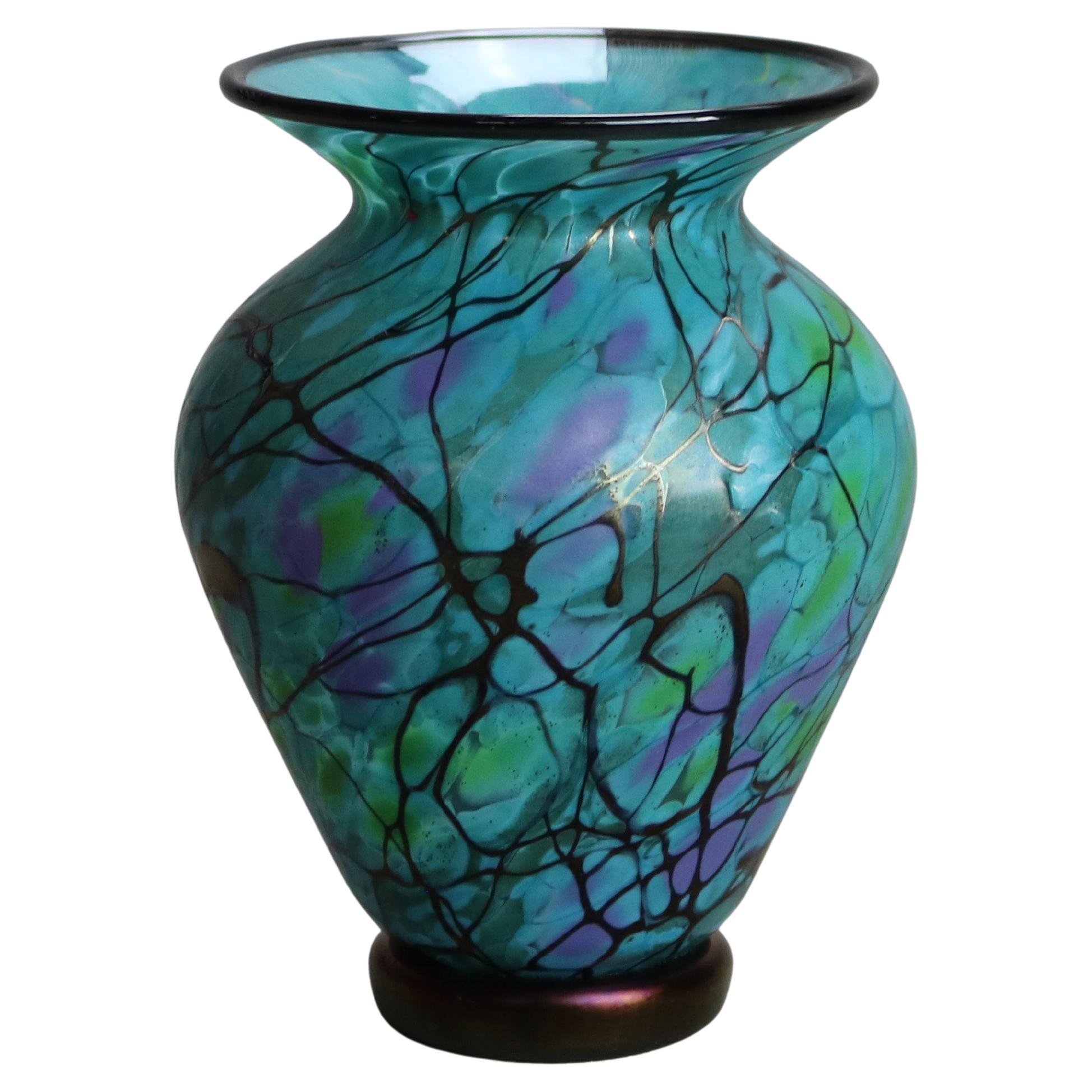 Jarrón de vidrio artístico Lindsay, firmado, C2010 en venta
