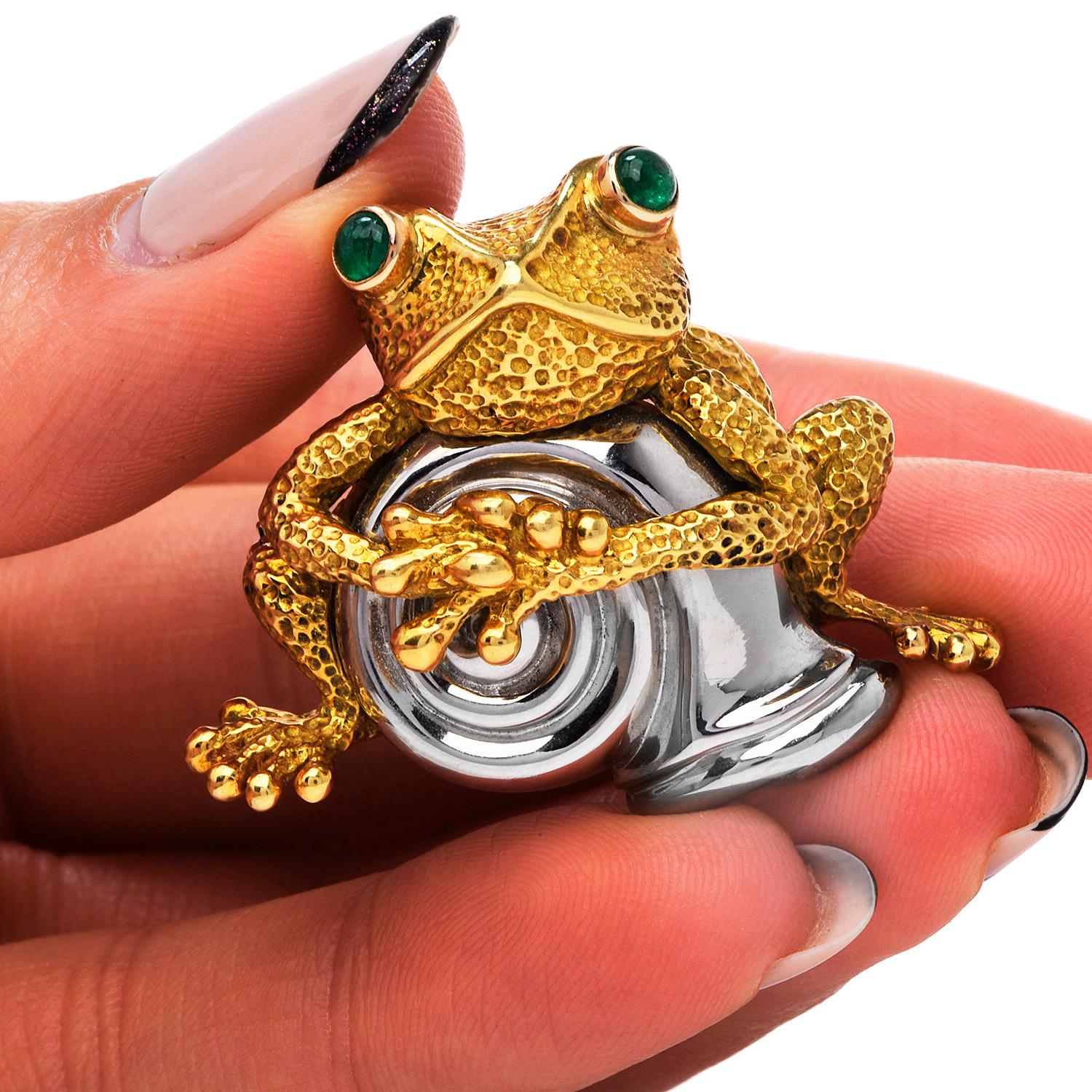 Retro Lindsay & Co. Vintage Emerald Platinum 18K Gold Frog Brooch Pin For Sale