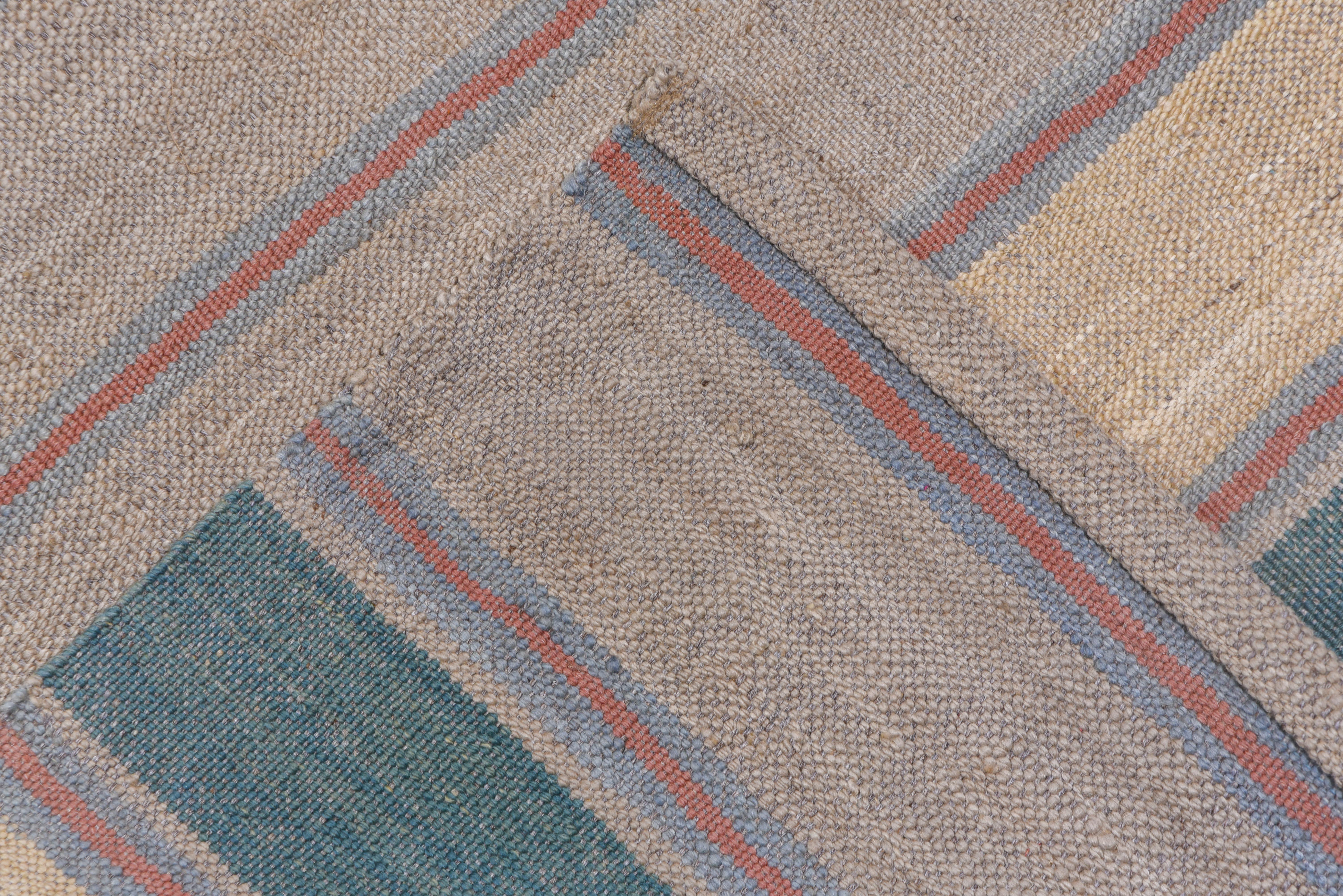 Line Block Kilim In Good Condition For Sale In New York, NY