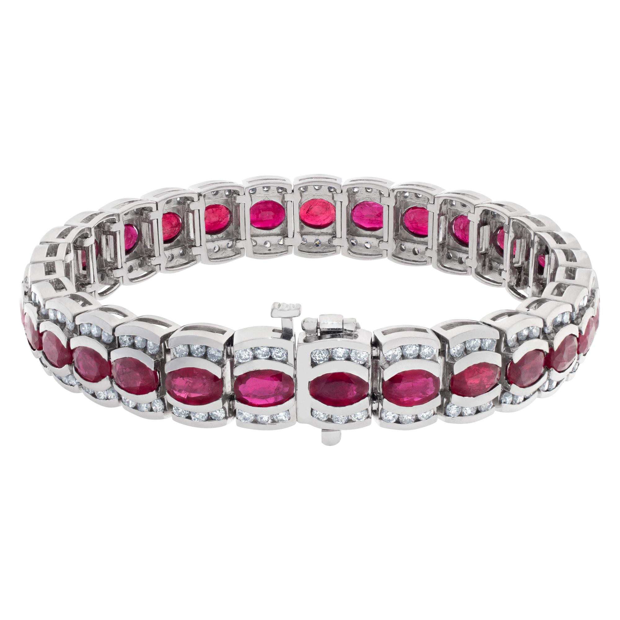 Line Bracelet in 14k White Gold with 4 Cts in Diamonds and 17.10 Cts in Rubies In Excellent Condition For Sale In Surfside, FL
