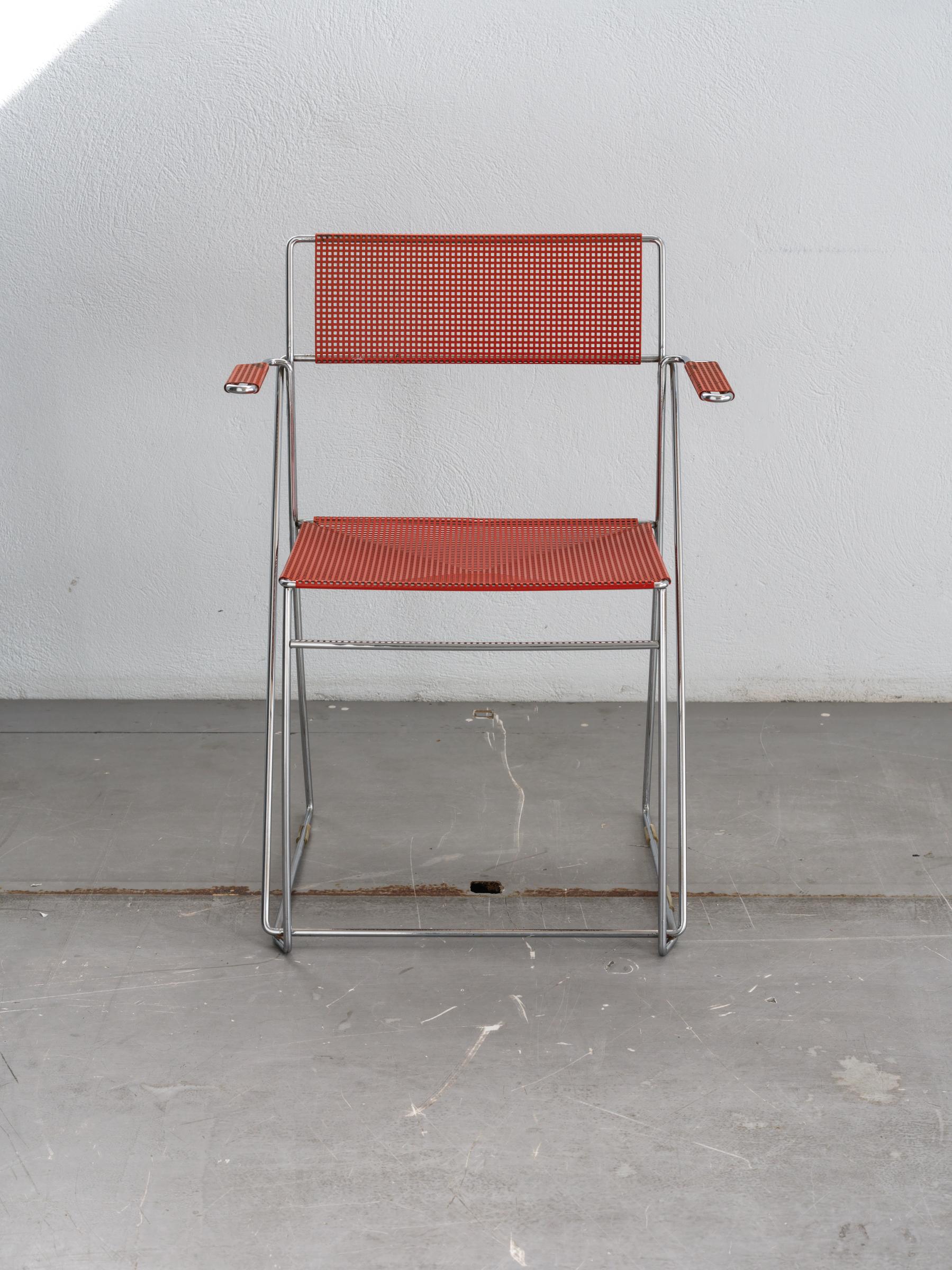 Fin du 20e siècle Chaise Line conçue par Niels Jorgen Haugesen pour Magis , 1970. en vente