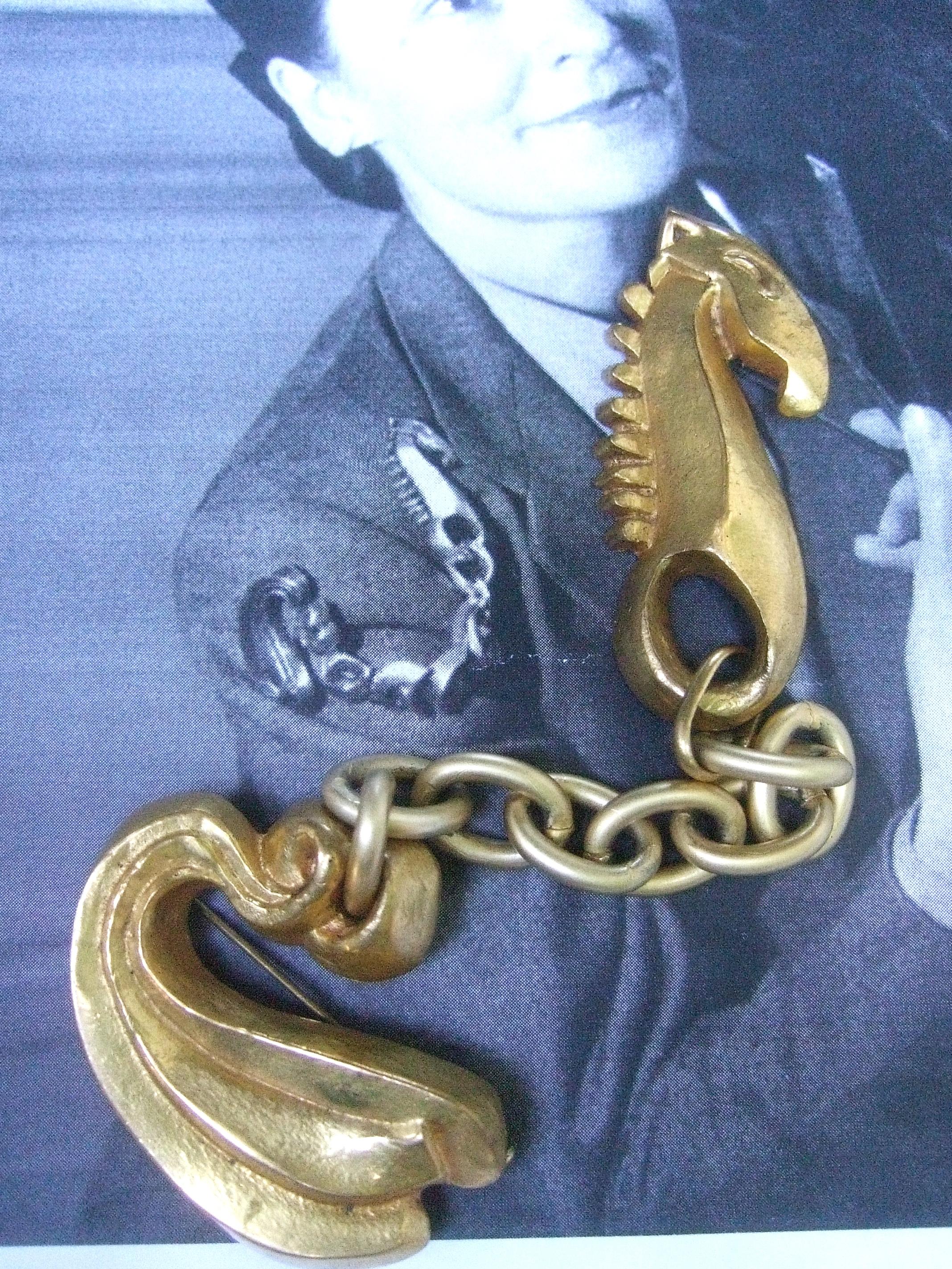 Line Vautrin 1940s Art Deco Articulated Gilt Bronze Seahorse Brooch For Sale 4
