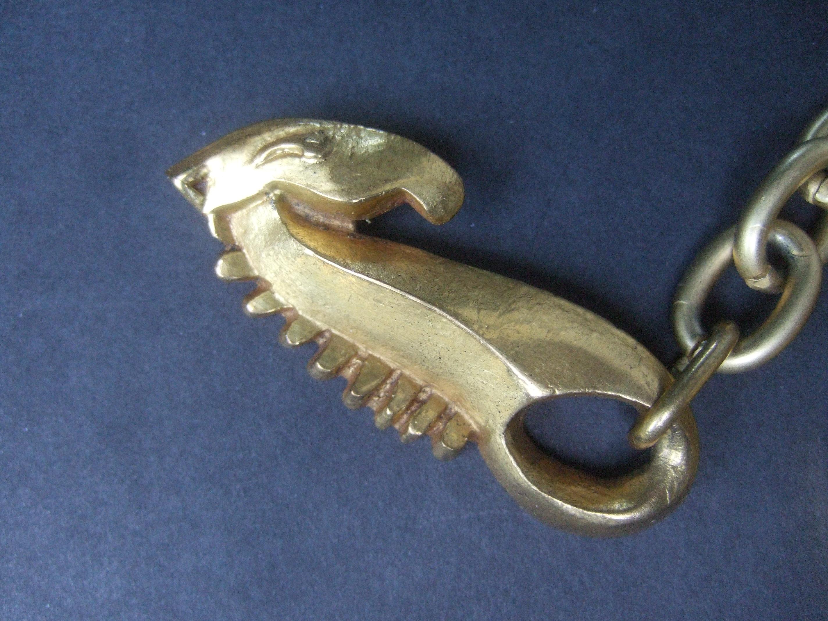 Line Vautrin 1940s Art Deco Articulated Gilt Bronze Seahorse Brooch For Sale 8