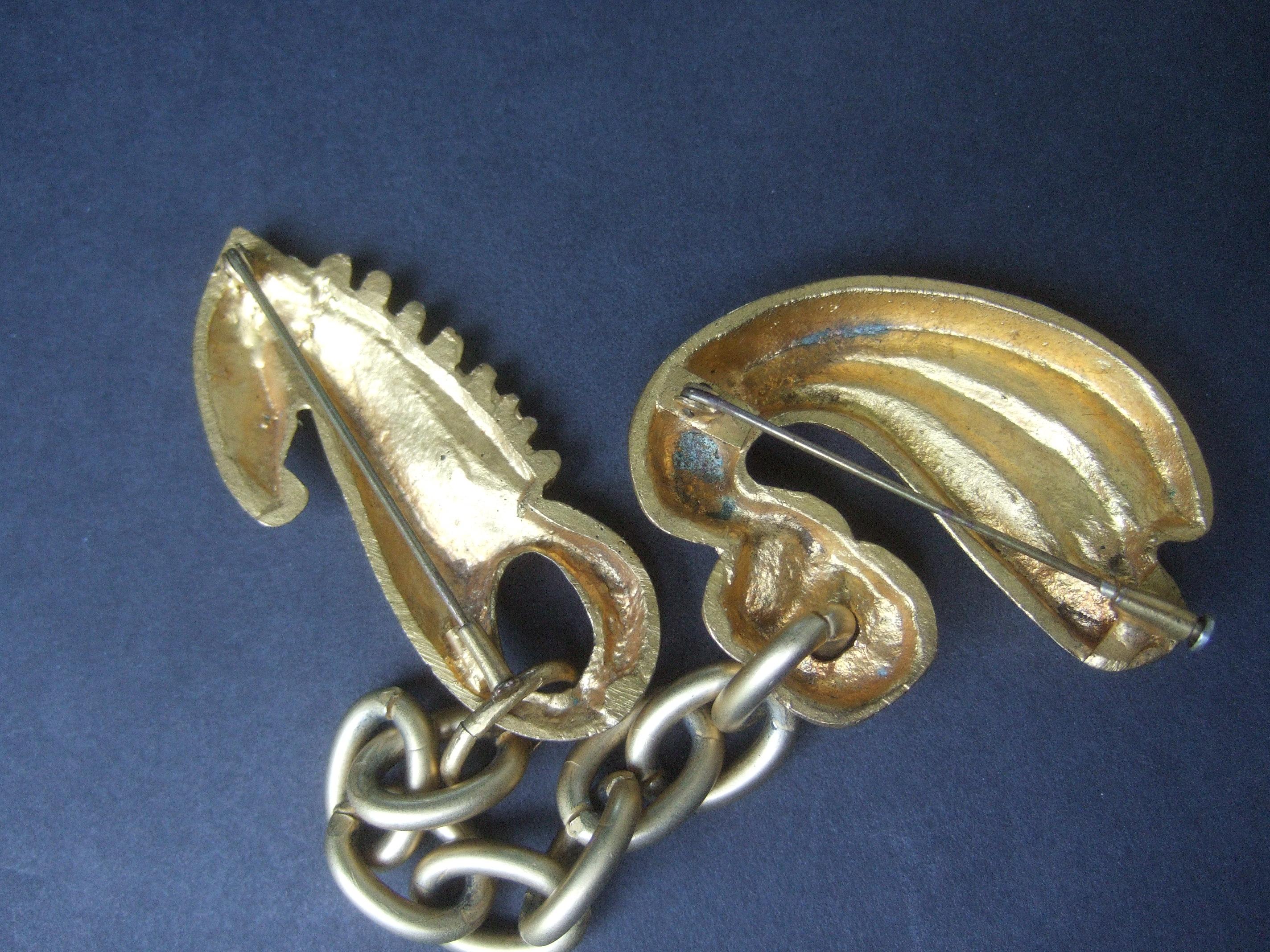 Line Vautrin 1940s Art Deco Articulated Gilt Bronze Seahorse Brooch For Sale 10