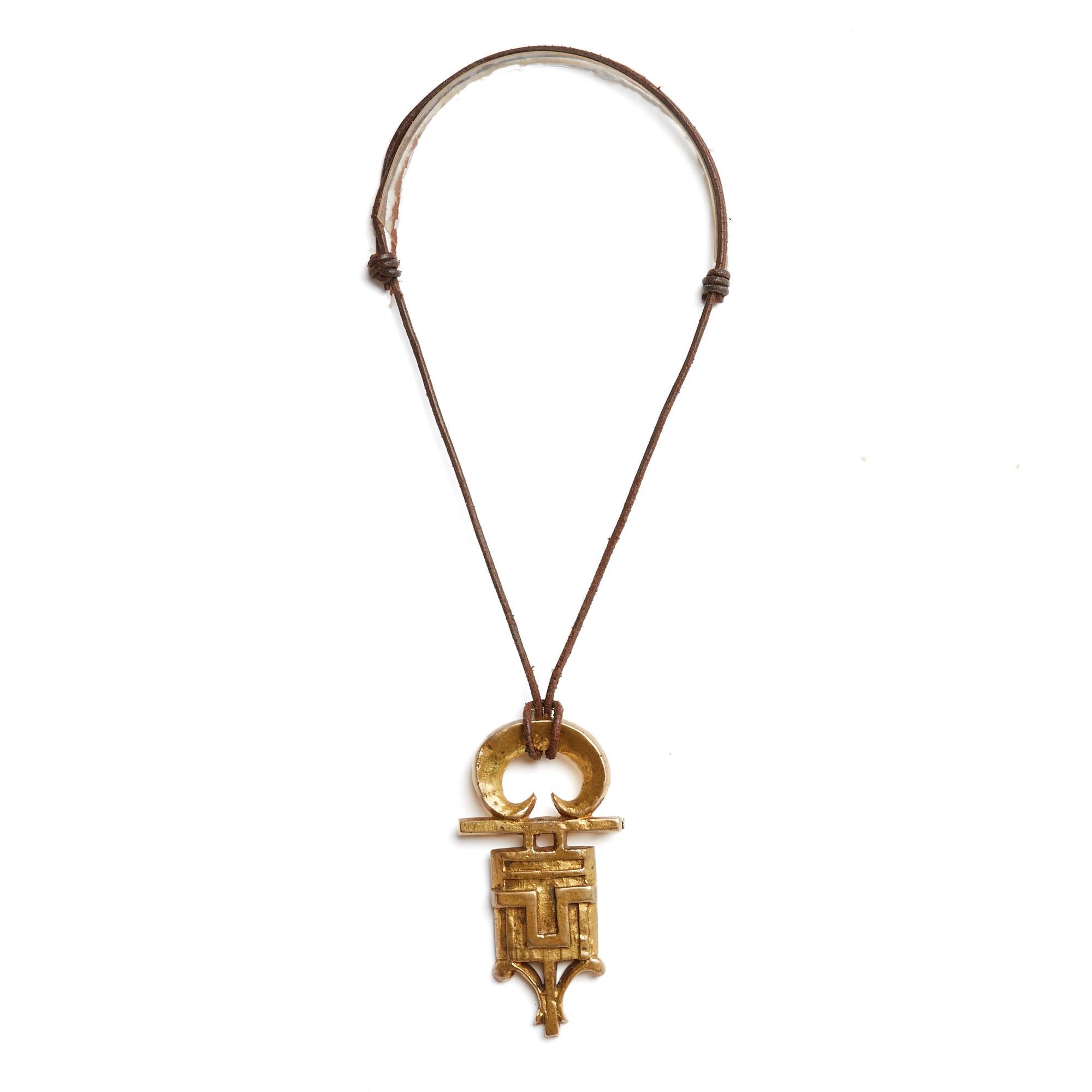 Line Vautrin 1955s Broche pendentif Bronce Artista Broche colgante en venta 1