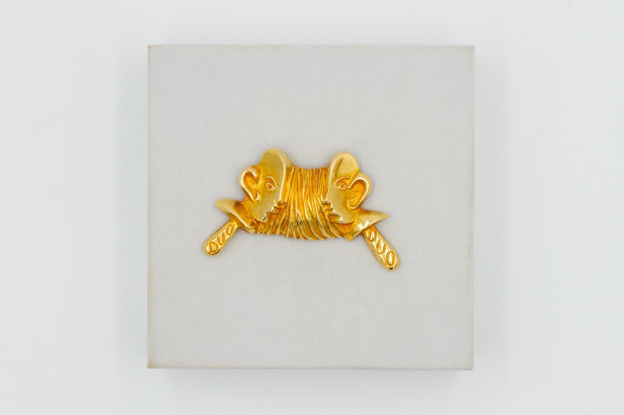 Line Vautrin gilded bronze brooch 
