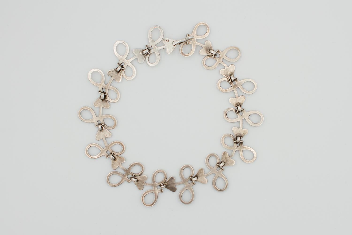 Line Vautrin Versilberte Bronze-Halskette „Entrelacs“ „Tracery“ 1950“ im Zustand „Gut“ im Angebot in Bruxelles, BE
