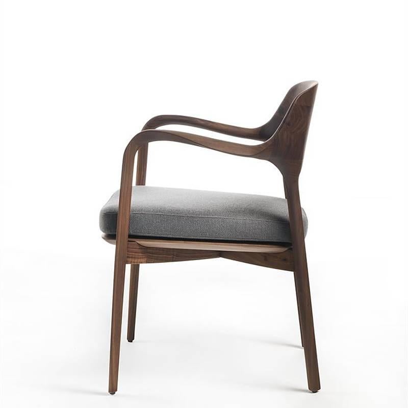 Linea Armchair in Solid Walnut In Excellent Condition For Sale In Paris, FR