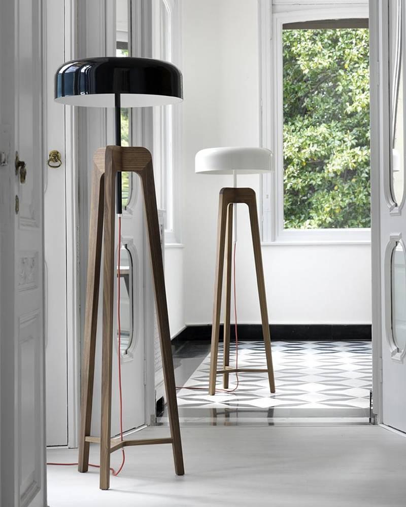 Hand-Crafted Linea Floor Lamp For Sale