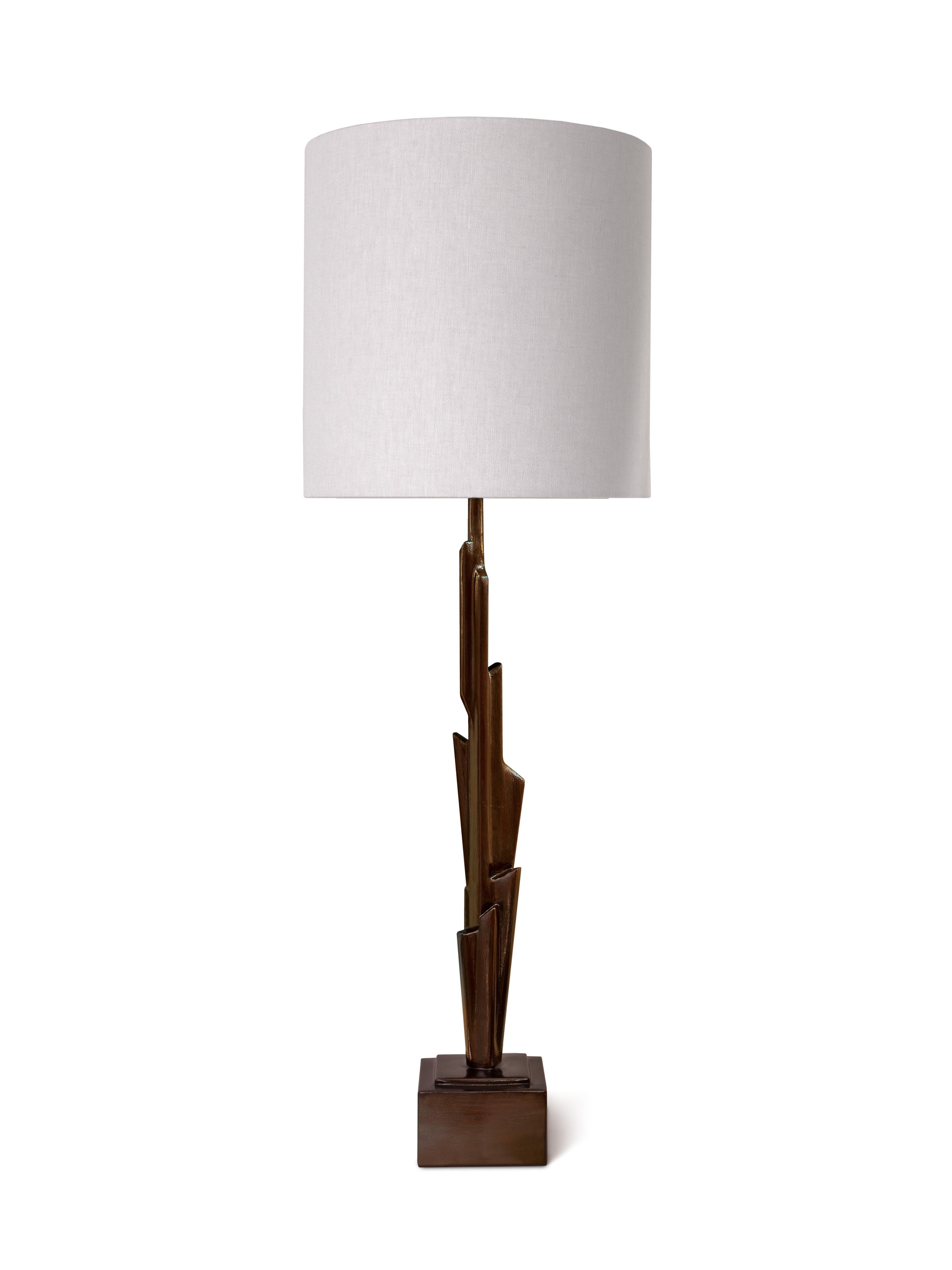 Moderne Lampe de table sculpturale en plâtre blanc Linea en vente