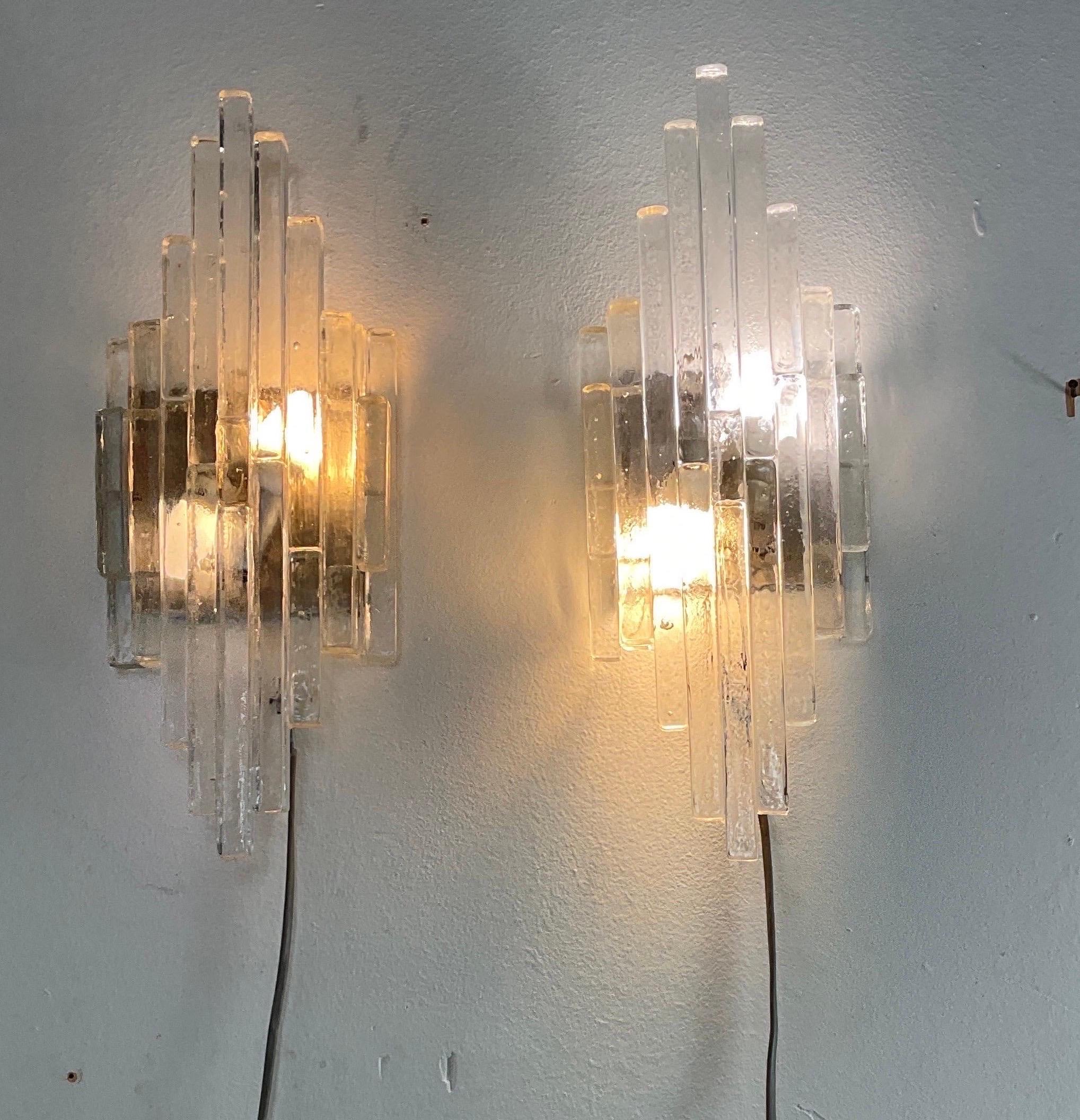 Late 20th Century 'Linea' series wall lamps, Poliarte Production, Verona, '70s.