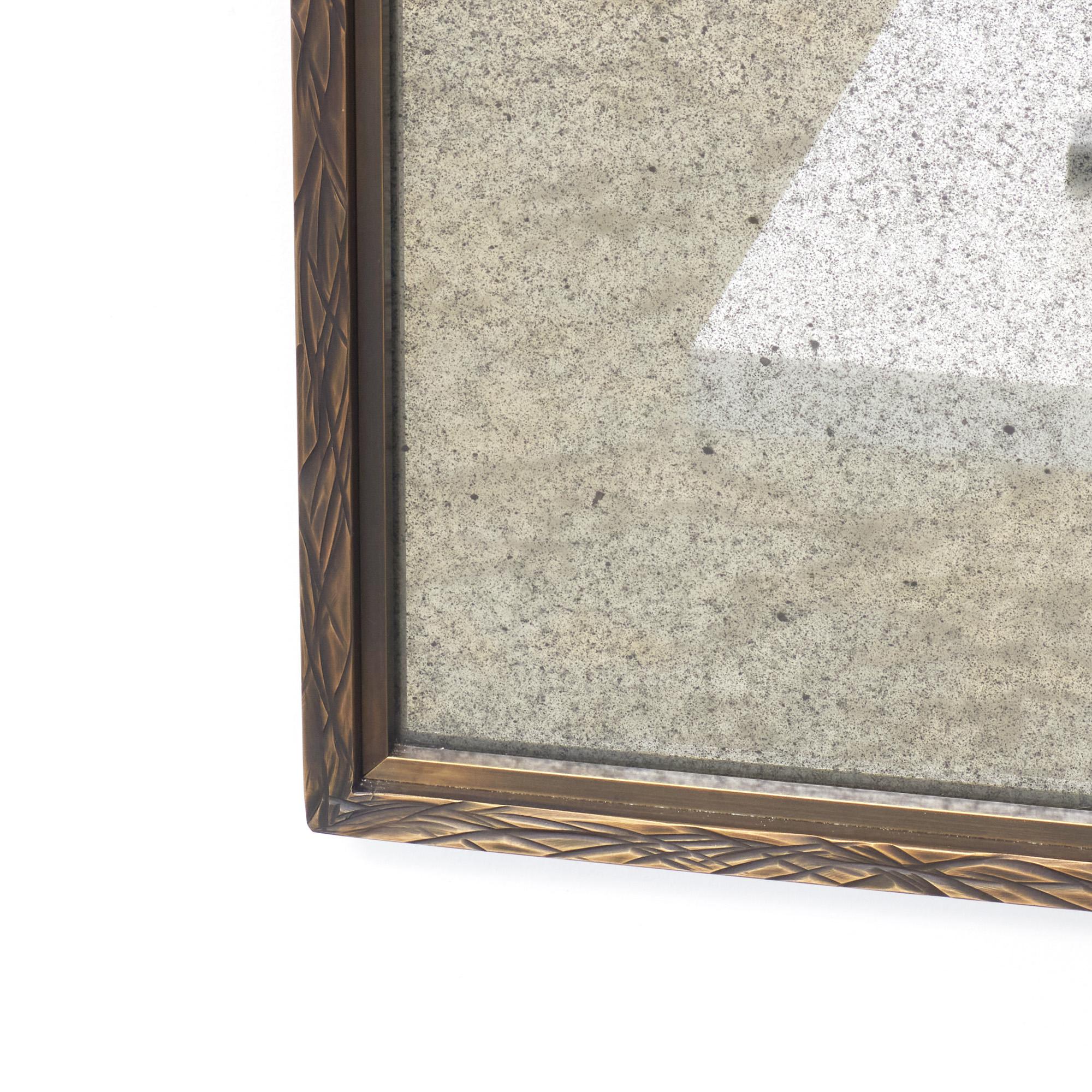 Lineage Espejo de Latón con Cristal Antiguo Siglo XXI y contemporáneo en venta