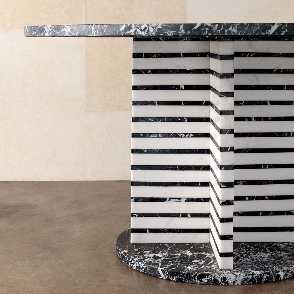 Lineage-Esstisch aus schwarzem und weißem Marmor von Kelly Wearstler im Zustand „Neu“ im Angebot in West Hollywood, CA