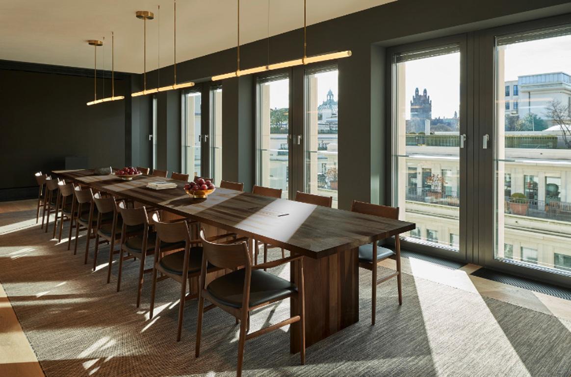 Objeto lineal Light 015 de latón en venta 3