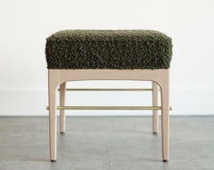 Tabouret linéaire en Oak blanc Série 18 par Stamford Modern