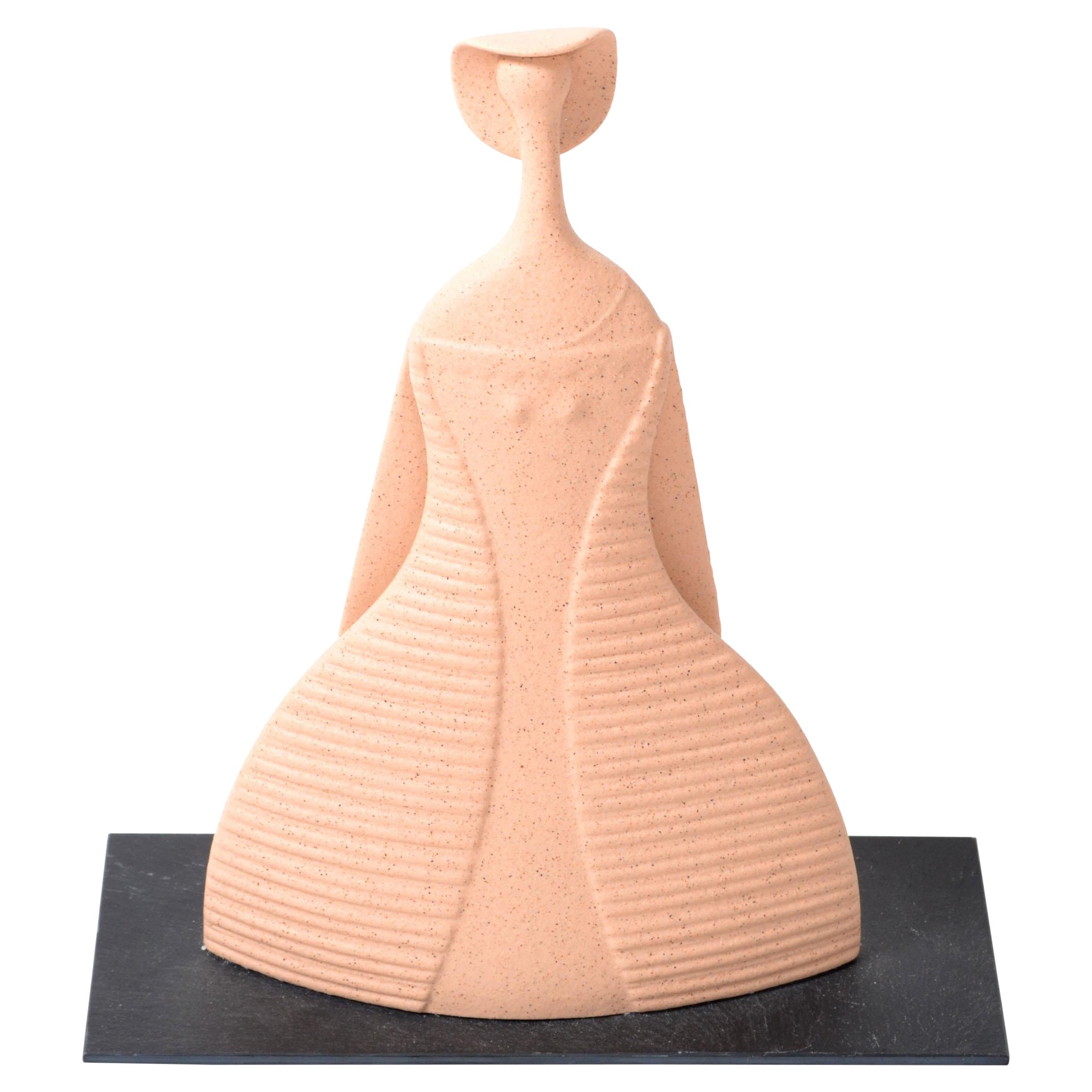 Lineasette Italien Keramik Dame Hut Figurative Skulptur Schiefer Basis im Angebot