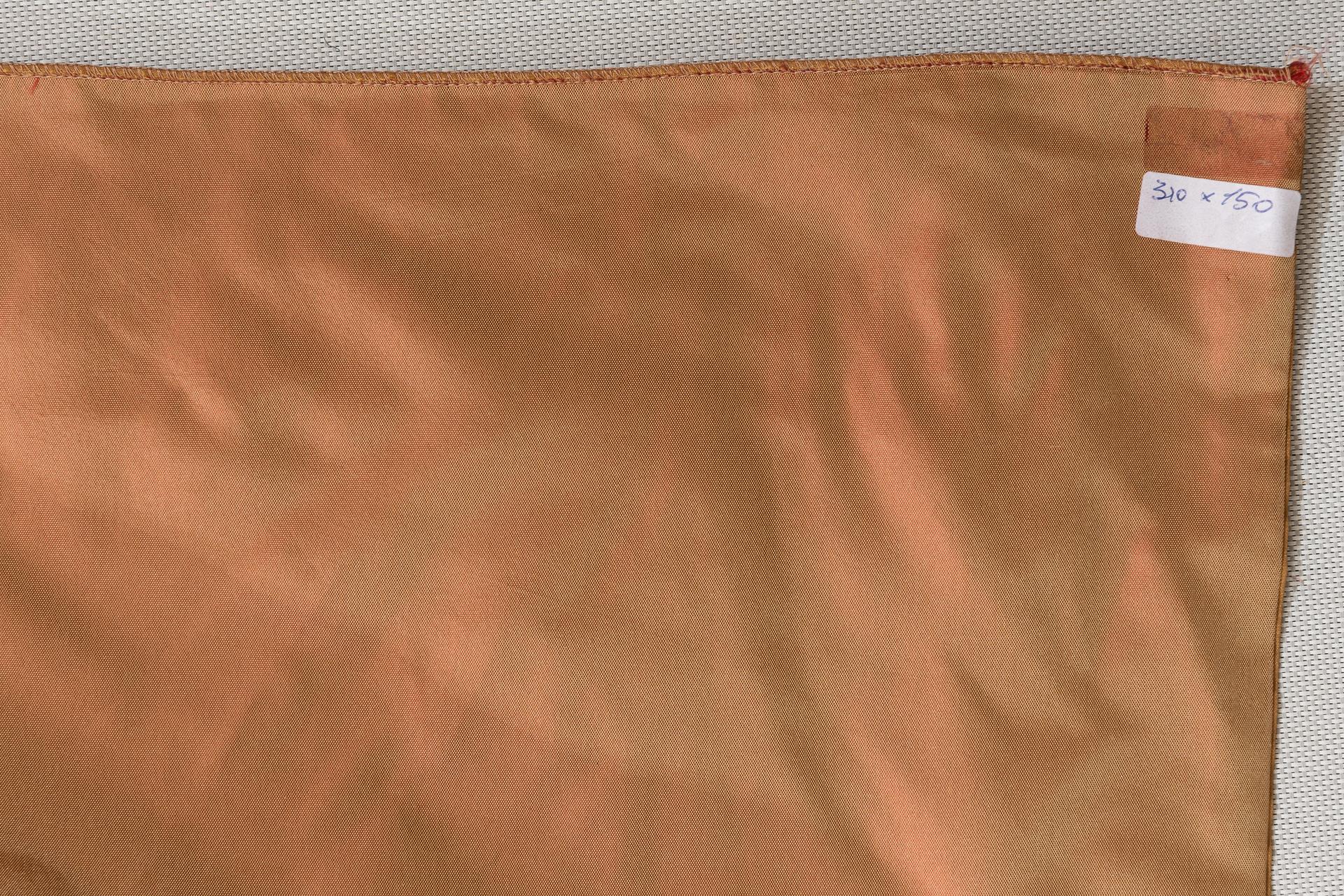 Gefütterter Seidenvorhang im Zustand „Hervorragend“ im Angebot in Alessandria, Piemonte