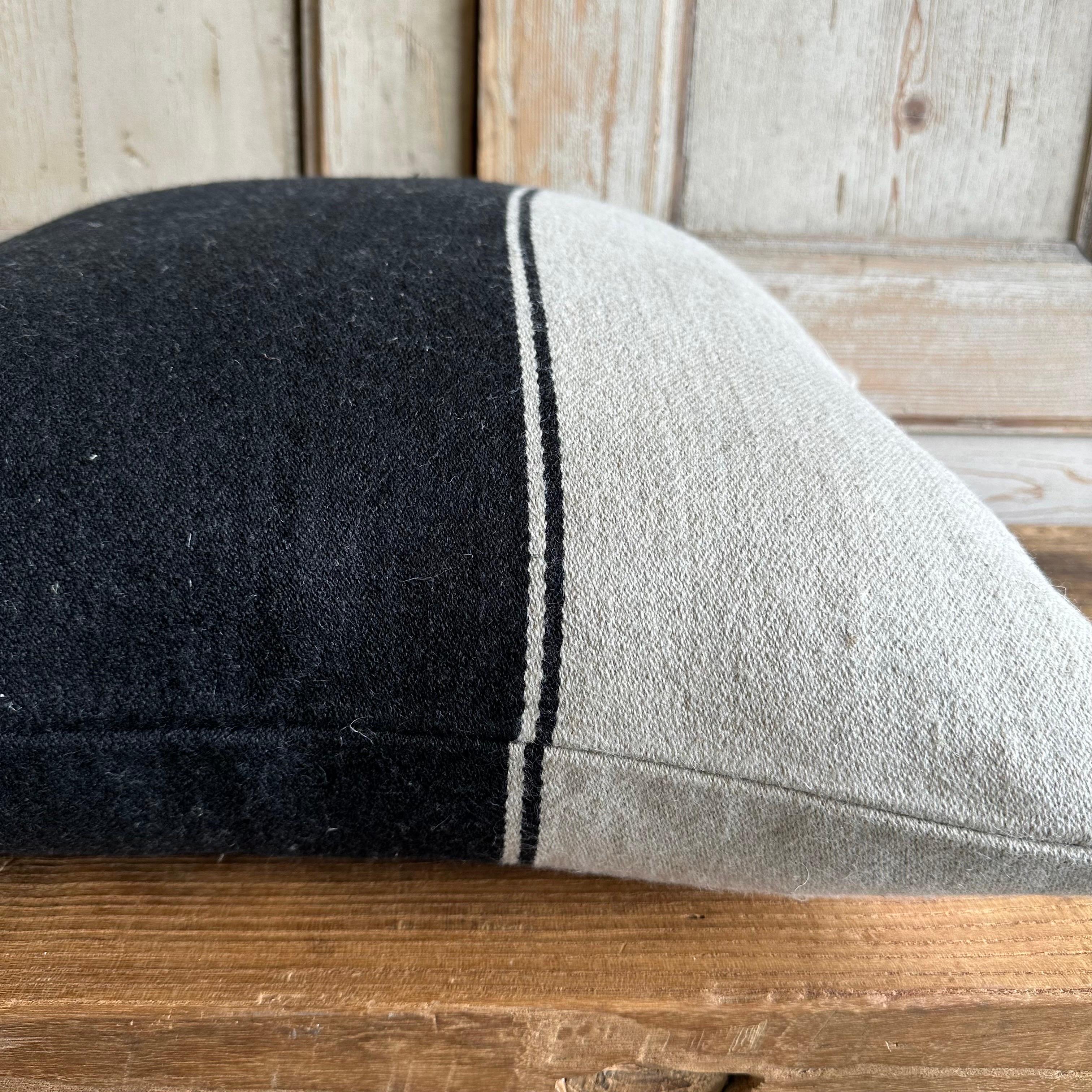 Beautiful Linen and wool pillow in black and natural with black stripe.
Double sided, same on both sides.
Zipper closure
Size 25x25
Insert is included.
Dry Clean recommended.