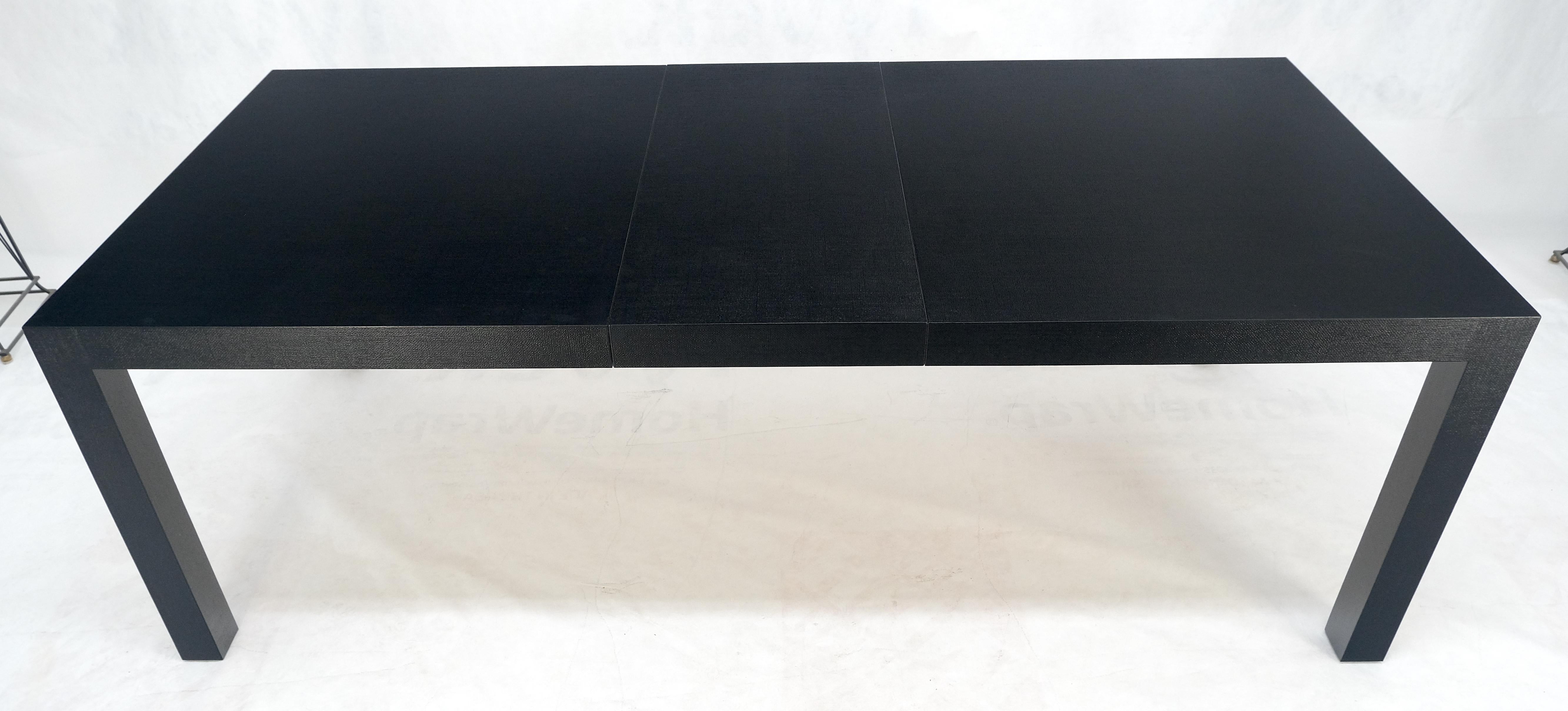 Table de salle à manger Parsons mi-siècle compacte à une feuille en lin et laque noire en vente 8