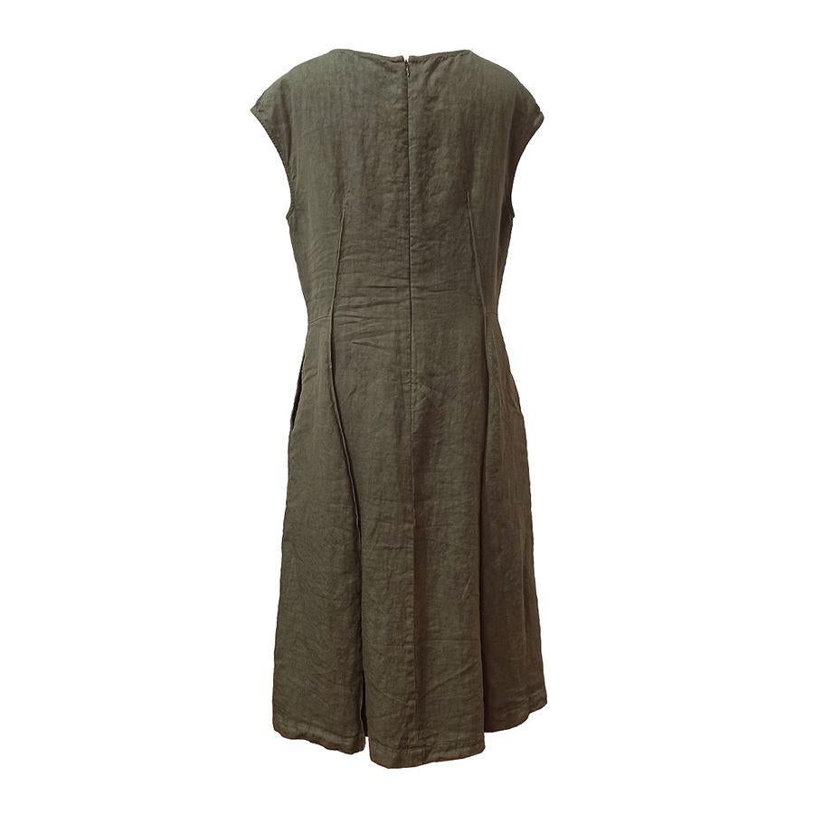 Pure linen Military green color Zip closure Two pockets Sleeveless Total lenght cm 109 (4291 inches)
