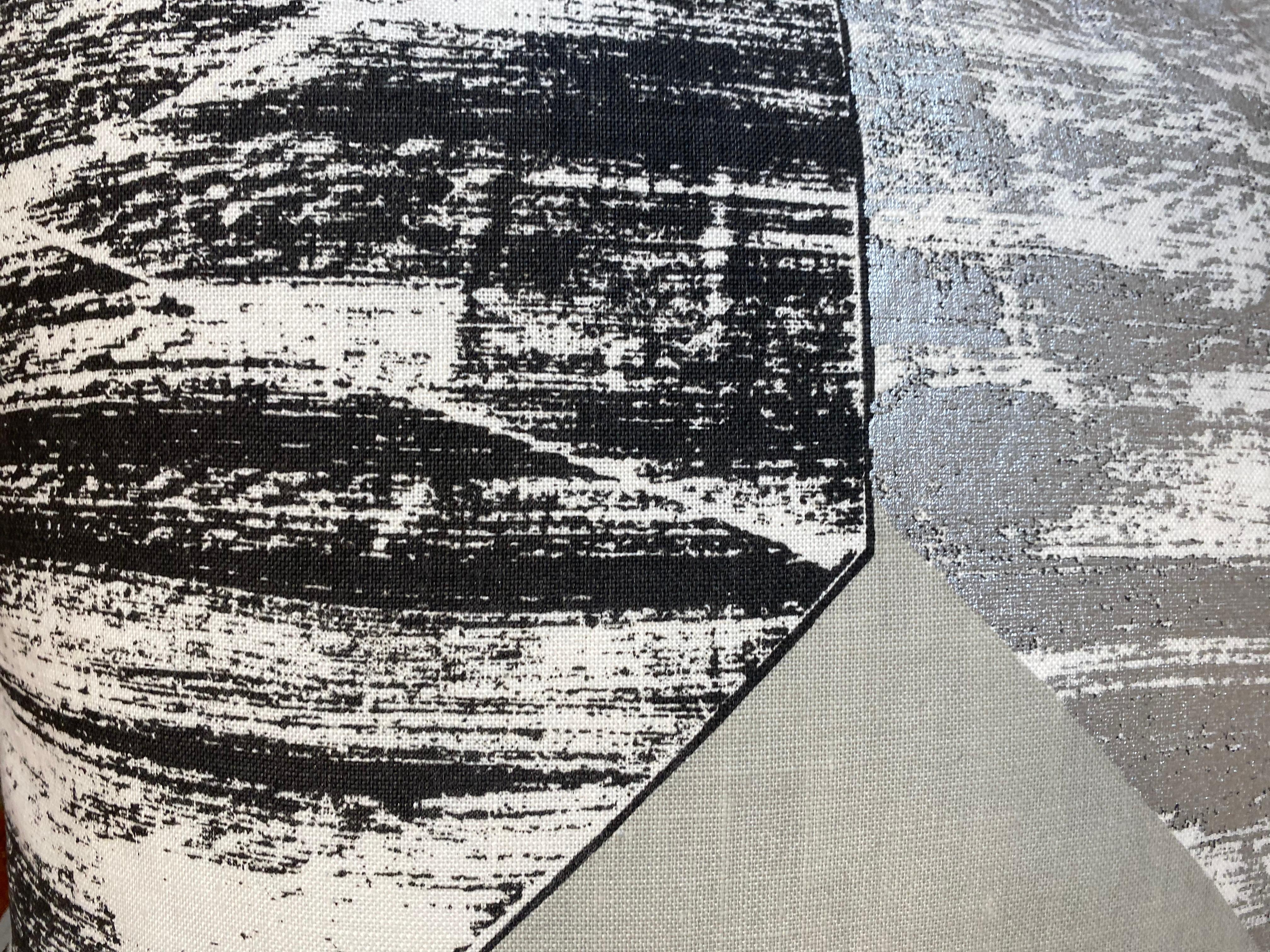 American Linen Graphic Print in Grey, Black and Silver 