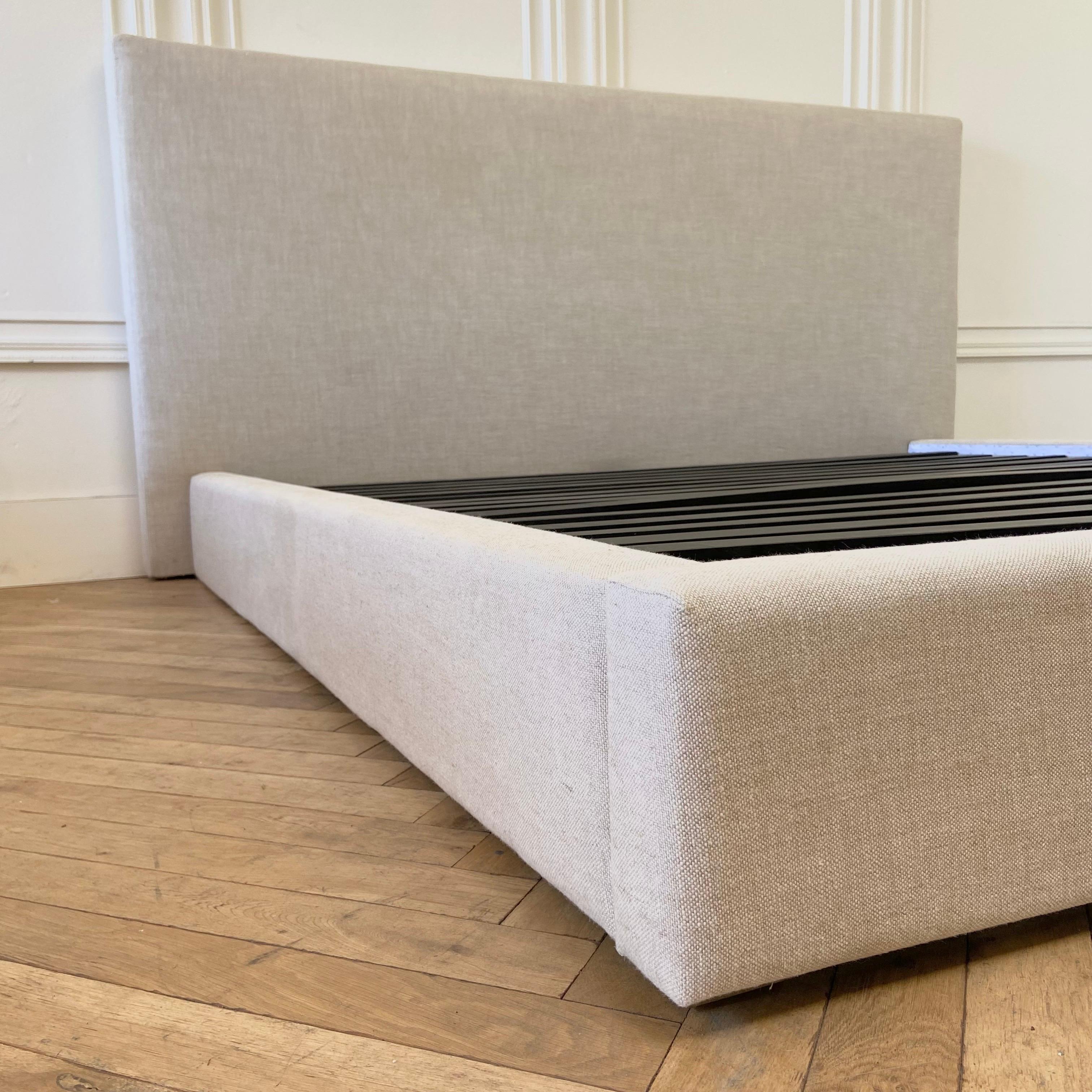 Contemporary Linen King Size Modern Platform Bed