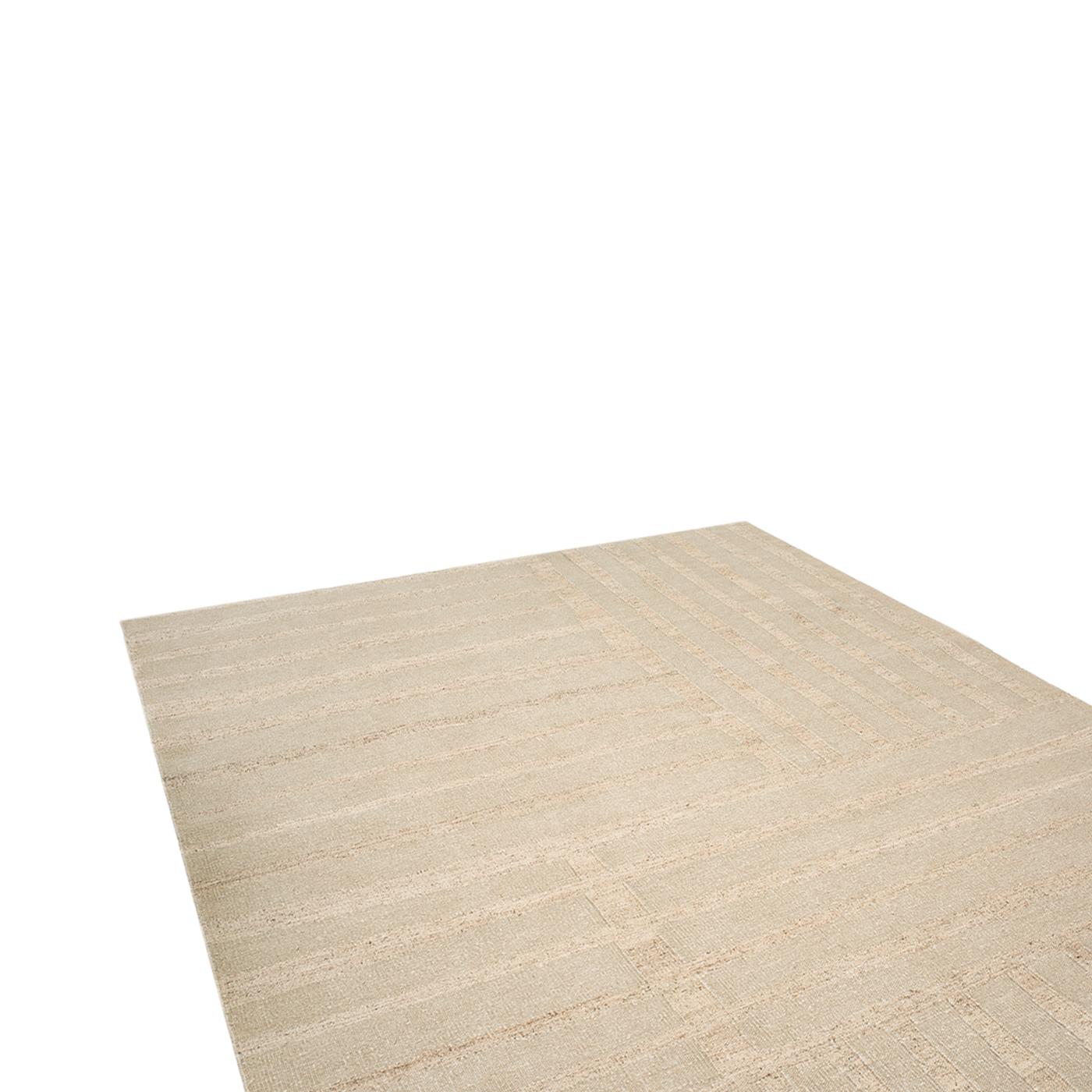 COLOUR: Natural
MATERIAL: 50% Linen, 50% Nettle
QUALITY: Flatweave
ORIGIN: Handwoven rug produced in Nepal
 
RUG SIZE DISPLAYED: 200cm x 300cm

Part of the Knots Rugs Textures collection, Linen Nettle Stripe plays with tonal shades and linear