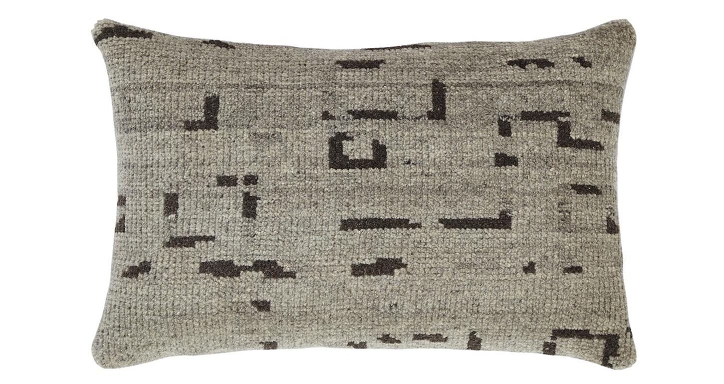 This new accent pillow of East-meets-West design aesthetic showcases a geometrical design with predominant gray color. 

Hand-made, using either 100% premium wool.

This pillow measure: 14
