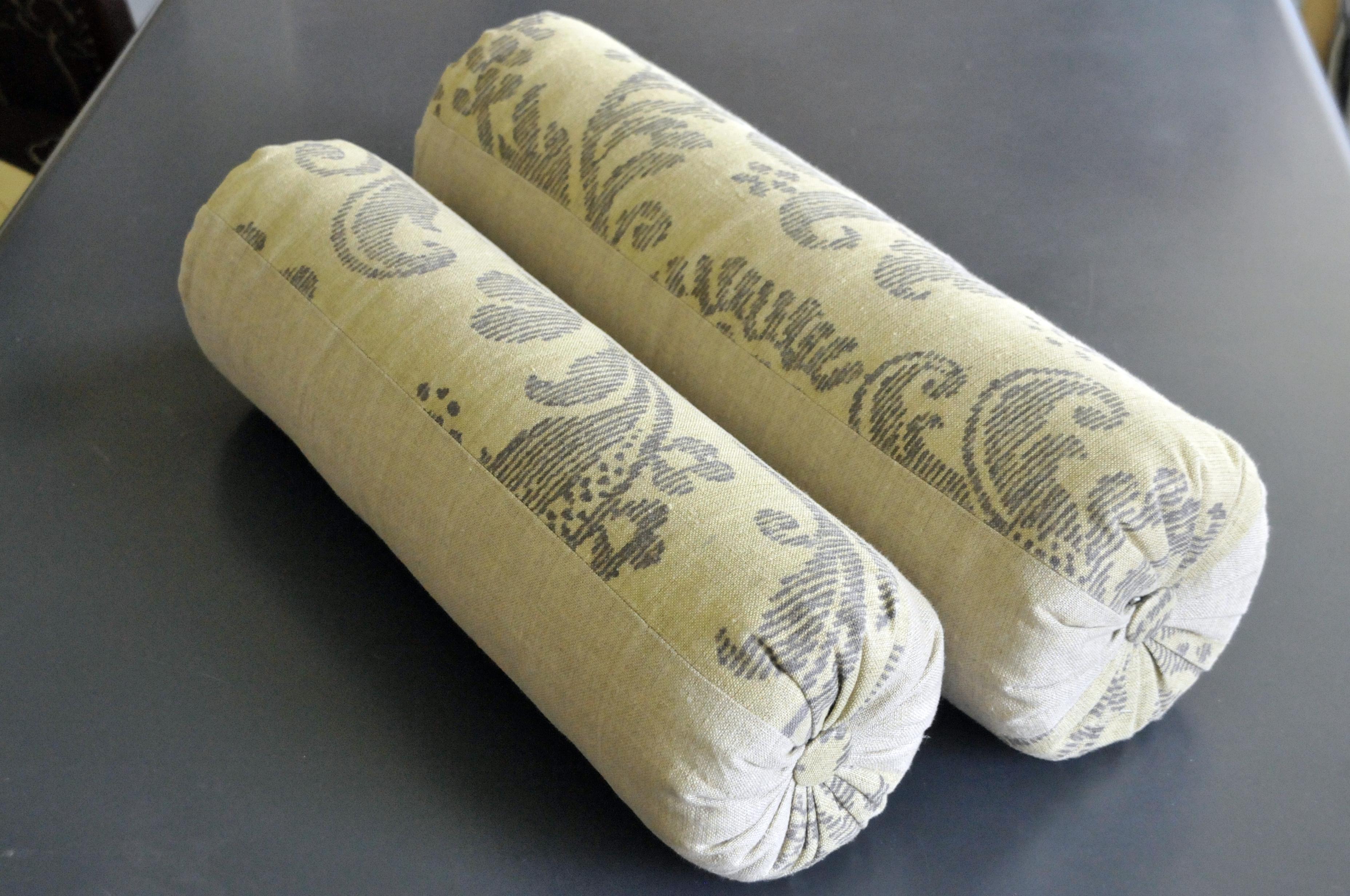 Hungarian Linen Pillow, Set of 2 For Sale