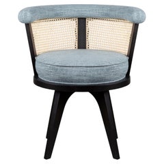 Chaise de salle à manger George en lin et rotin, fabriquée à la main à Porgugal par Wood Tailors