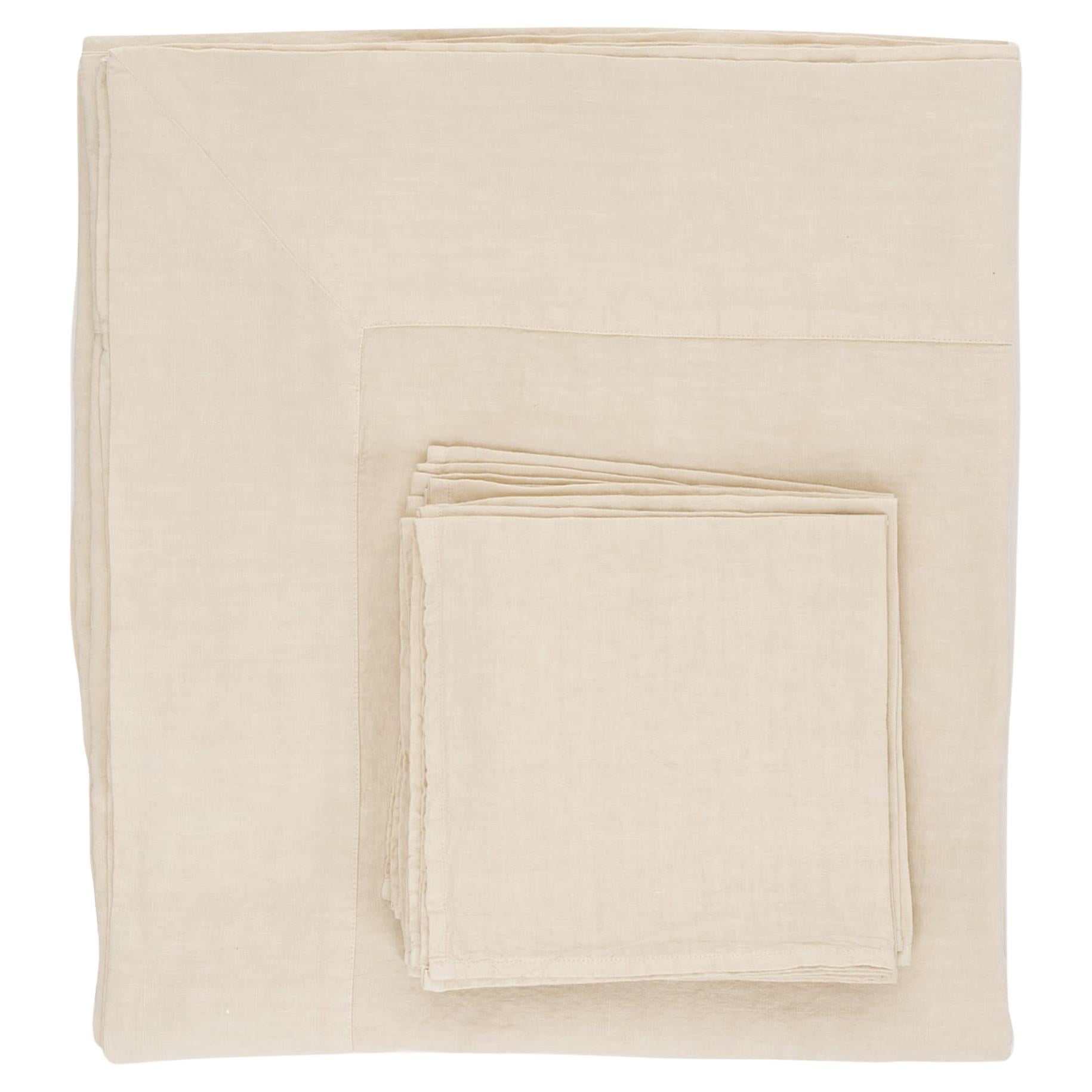 Linen Set of Tablecloth and Napkins For Sale