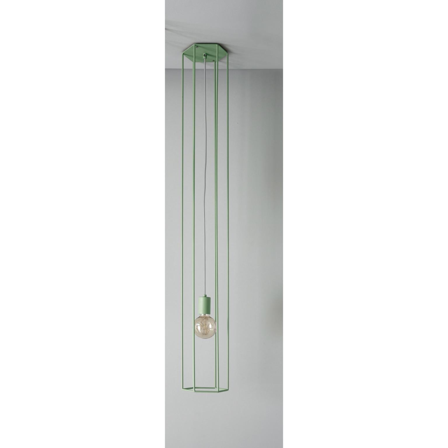 Lampada da soffitto Lines Hex Big Moss di +kouple
Dimensioni: D 16 x L 18,4 x H 140 cm. 
Materiali: Acciaio verniciato a polvere.

Disponibile in diverse opzioni di colore. Disponibile in due diverse dimensioni. Contattateci.

Tutte le nostre