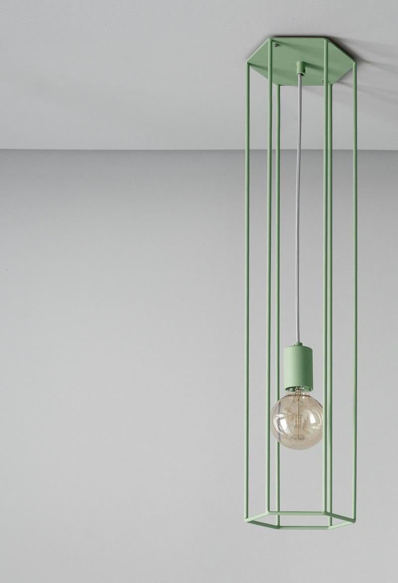 Lampada da soffitto Lines Hex Small Moss di +kouple
Dimensioni: D 16 x L 18,4 x H 80 cm. 
Materiali: Acciaio verniciato a polvere.

Disponibile in diverse opzioni di colore. Disponibile in due diverse dimensioni. Contattateci.

Tutte le nostre