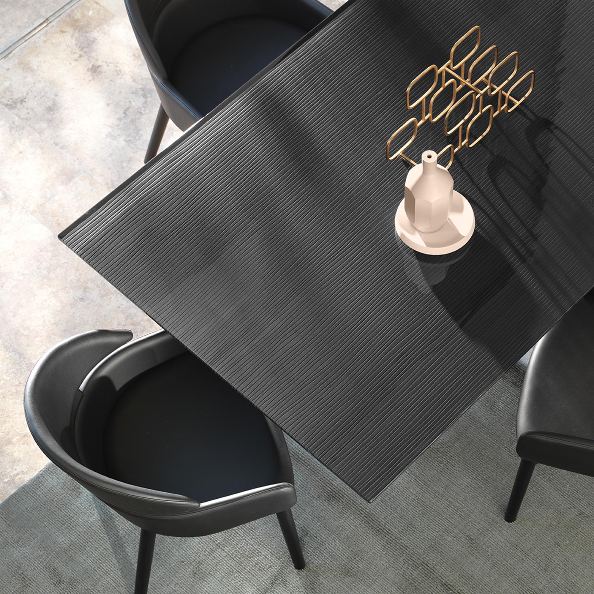 Esstisch mit linearer Linienplatte und metallisch getönter Platte im Zustand „Neu“ im Angebot in Paris, FR