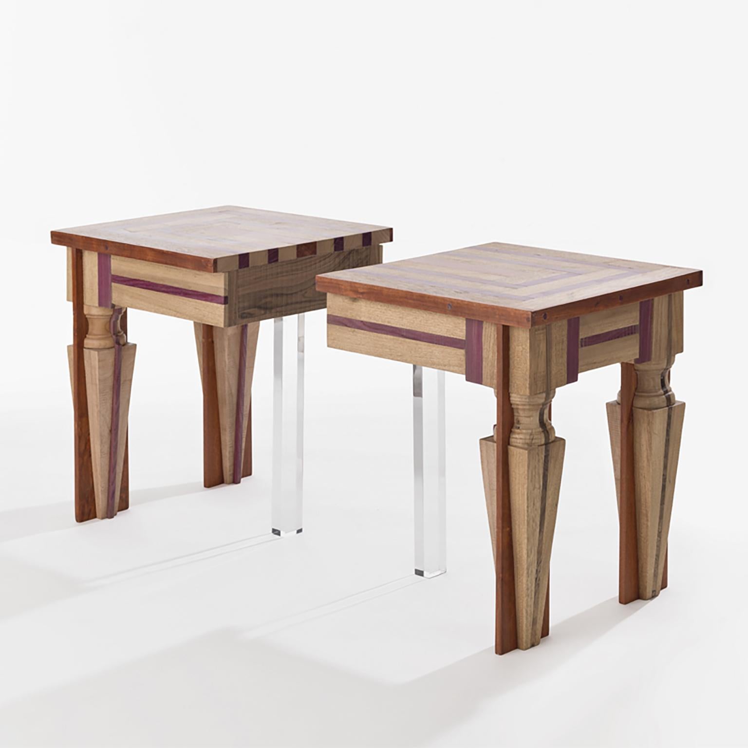 The just contrast side-table which can be divided in two belongs to a series that began with the idea of combining differences in a very evident way. The question of contrasts in everyday life are becoming more and more important and we are all