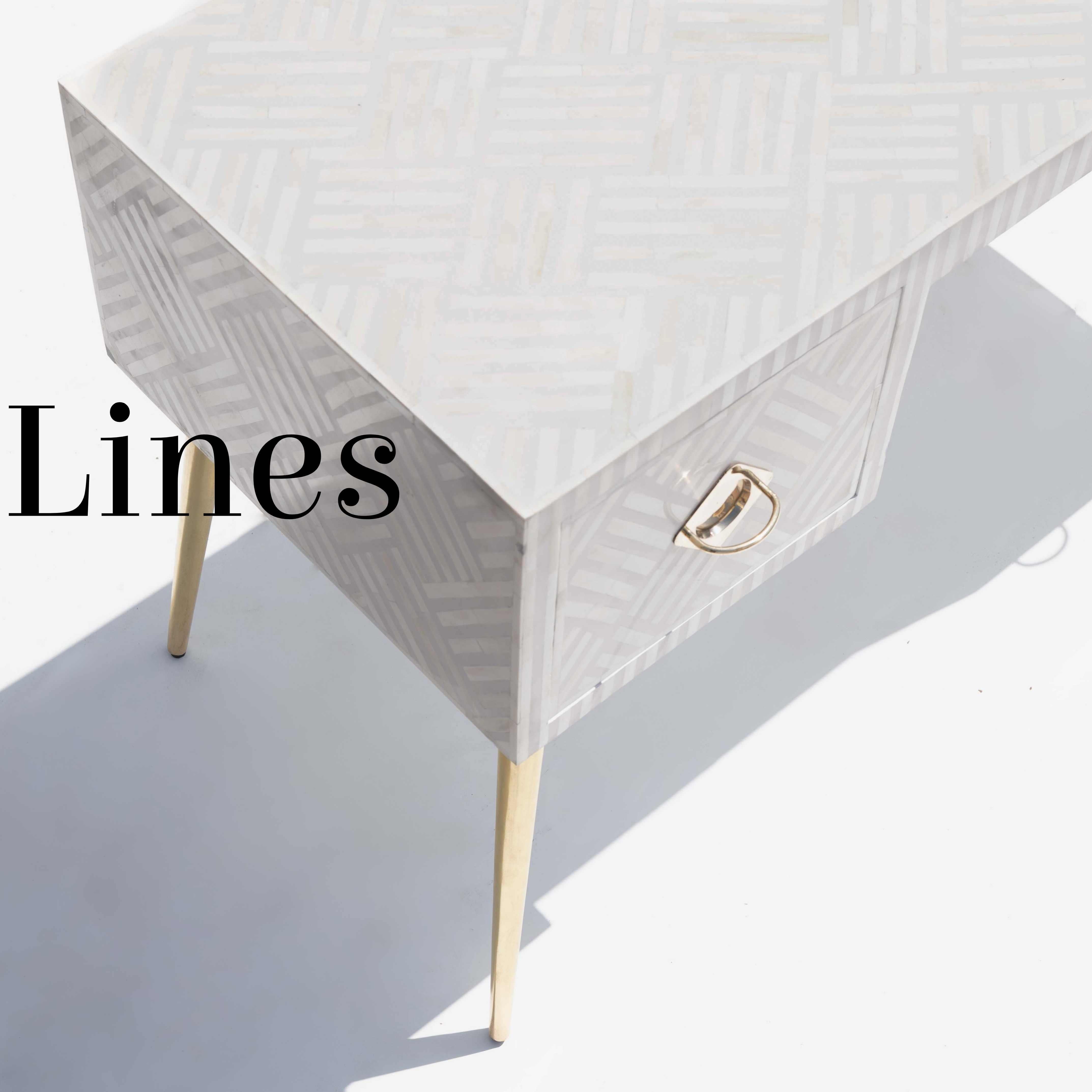Mid-Century moderno Scrivania Lines White Inlay, realizzata a mano da Artisanal in vendita