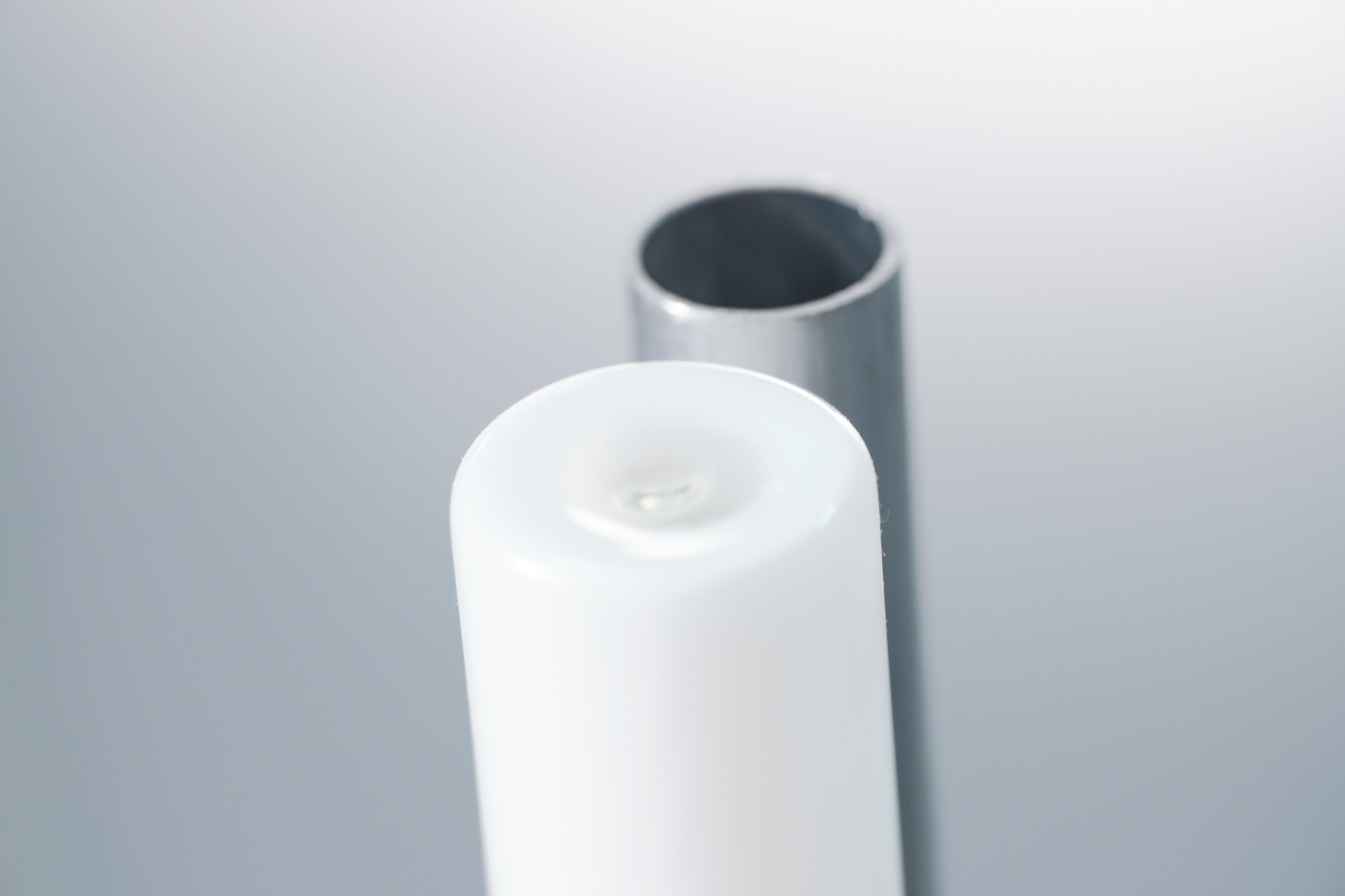 Linestra_2. Contemporáneo minimalista  lámpara de sobremesa de aluminio en venta 3