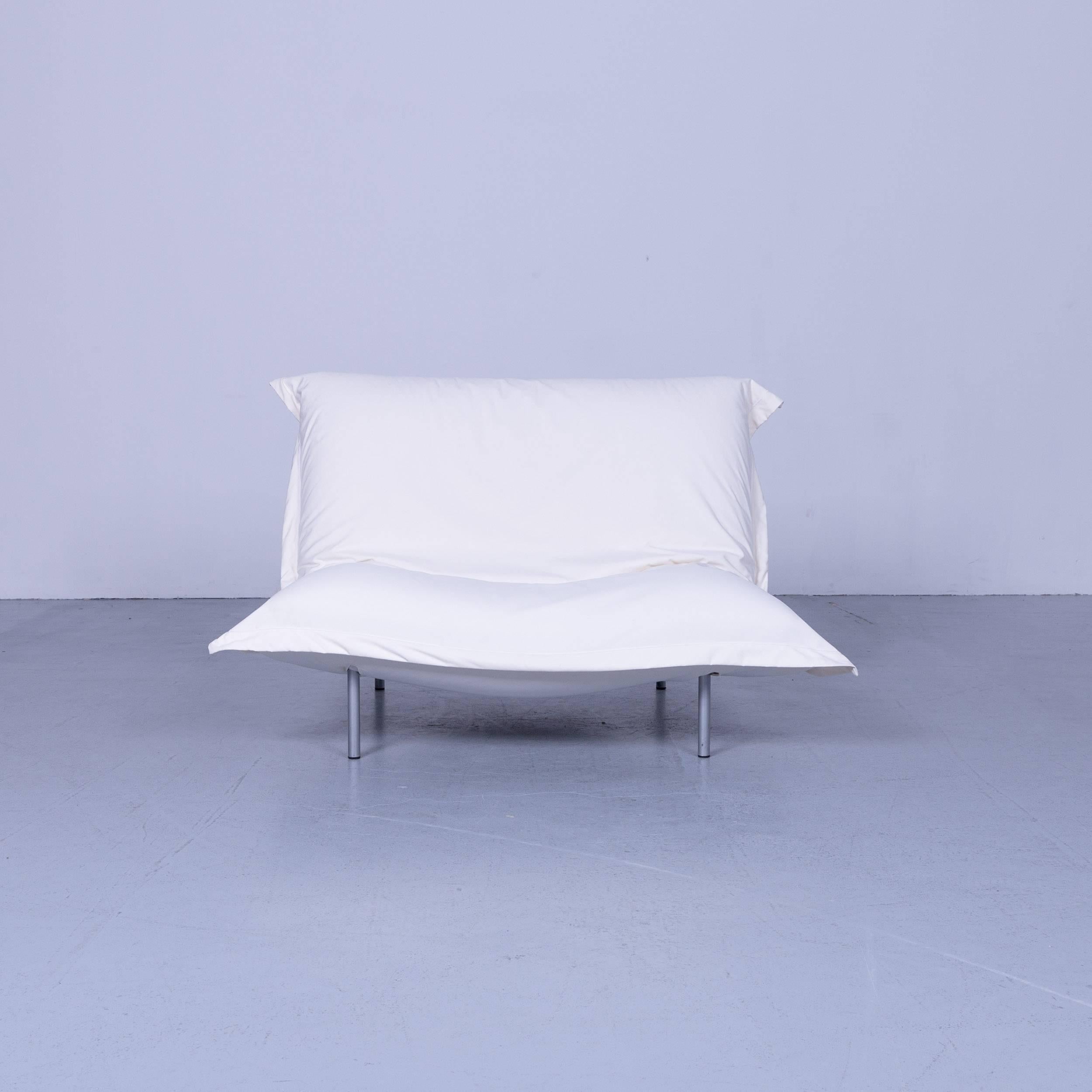Contemporary Linet Roset Calin Designer Fabric Chaiselounge White 