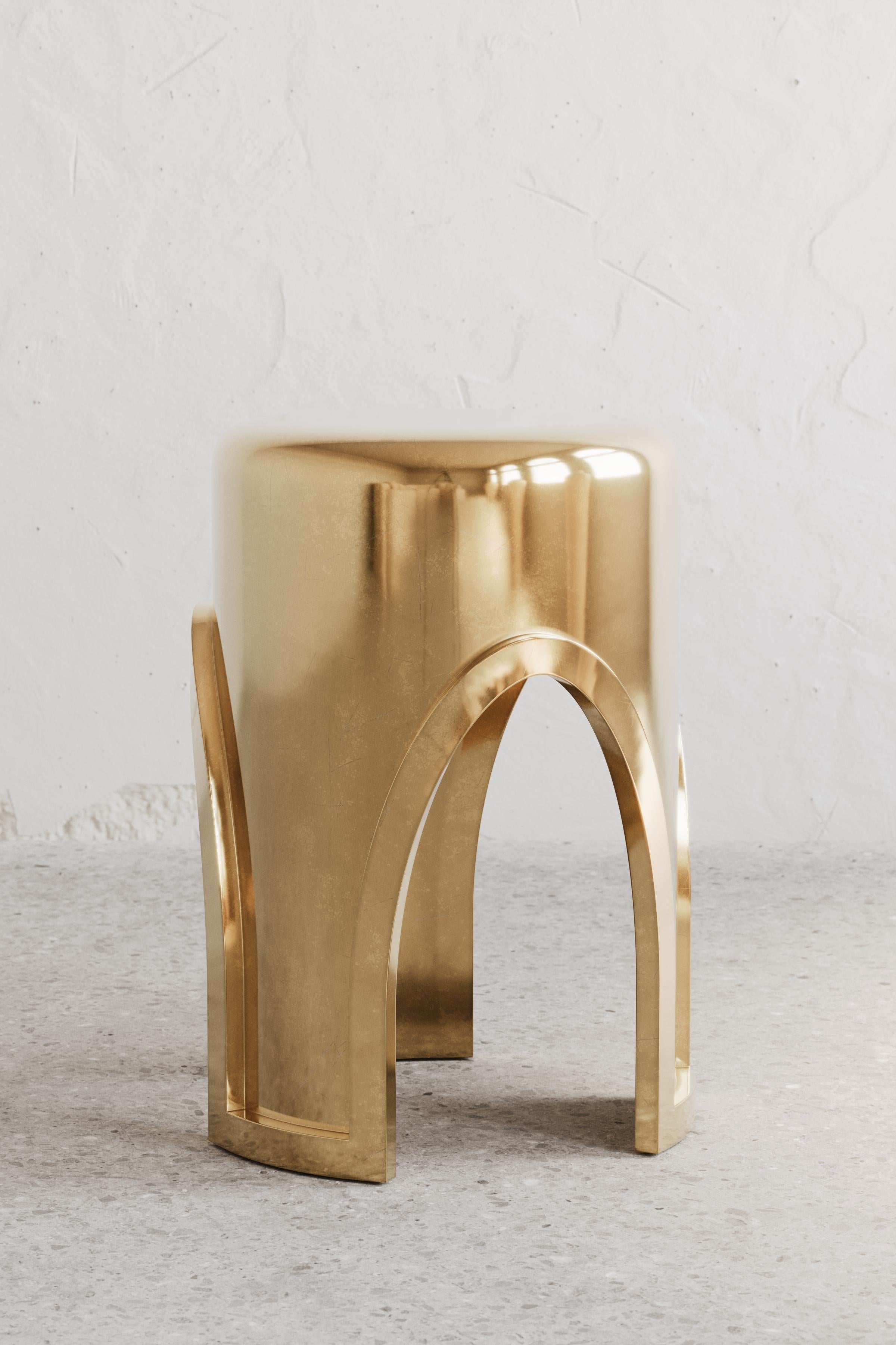 Unique Lingh Polish Bronze Side Table - Limited Edition by Megarisiotis
Limited Edition.
Dimensions: Ø 34 x H 49 cm.
Materials: Polished bronze.

LINGH blends personal inspirations from the sacred Hindu lingam with Gothic and Islamic architectural
