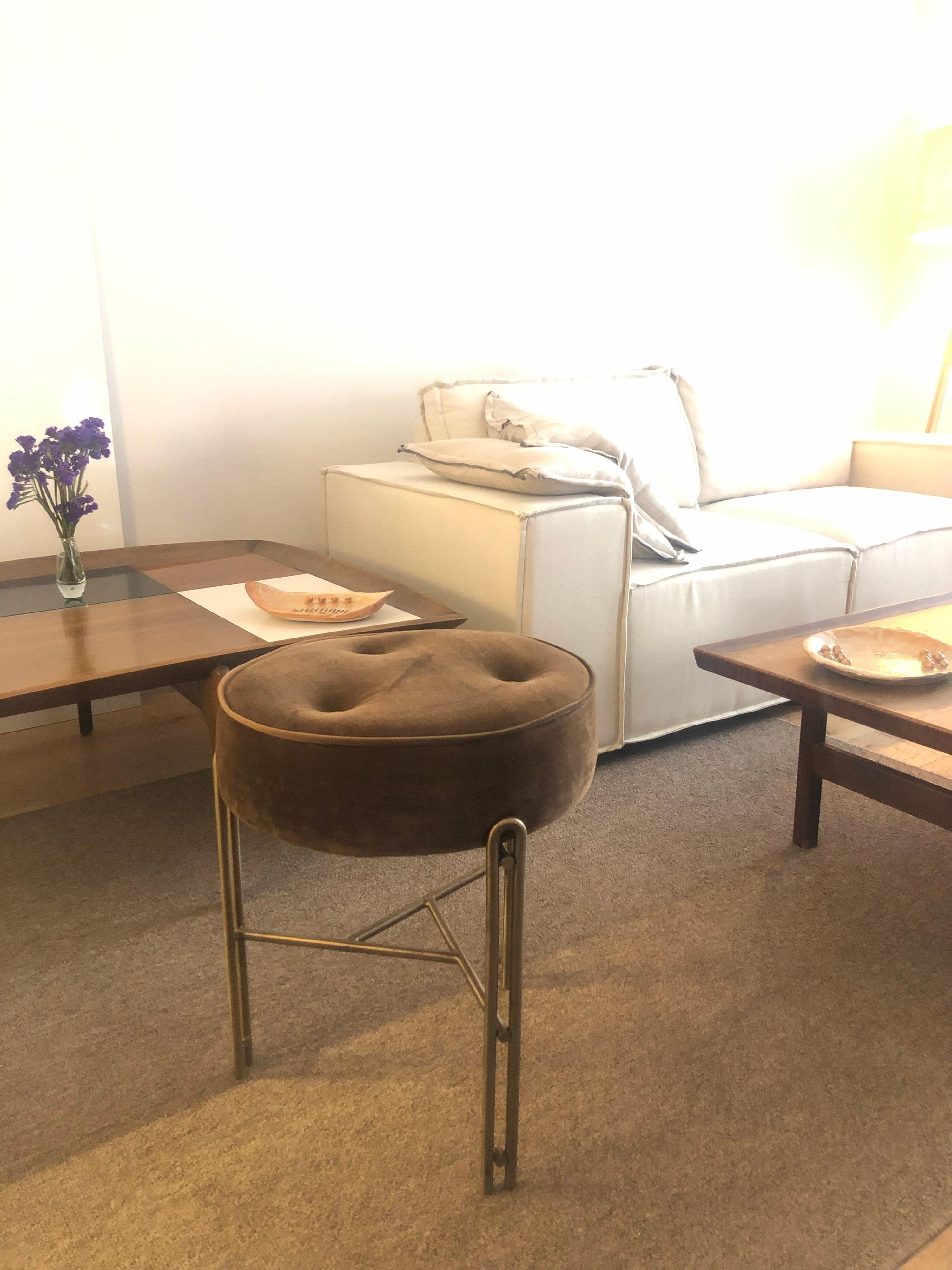 El taburete tapizado 