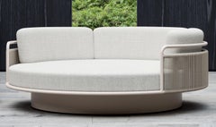 Letto da meditazione per esterni A Link-Bisque in vimini e alluminio verniciato a polvere di SNOC