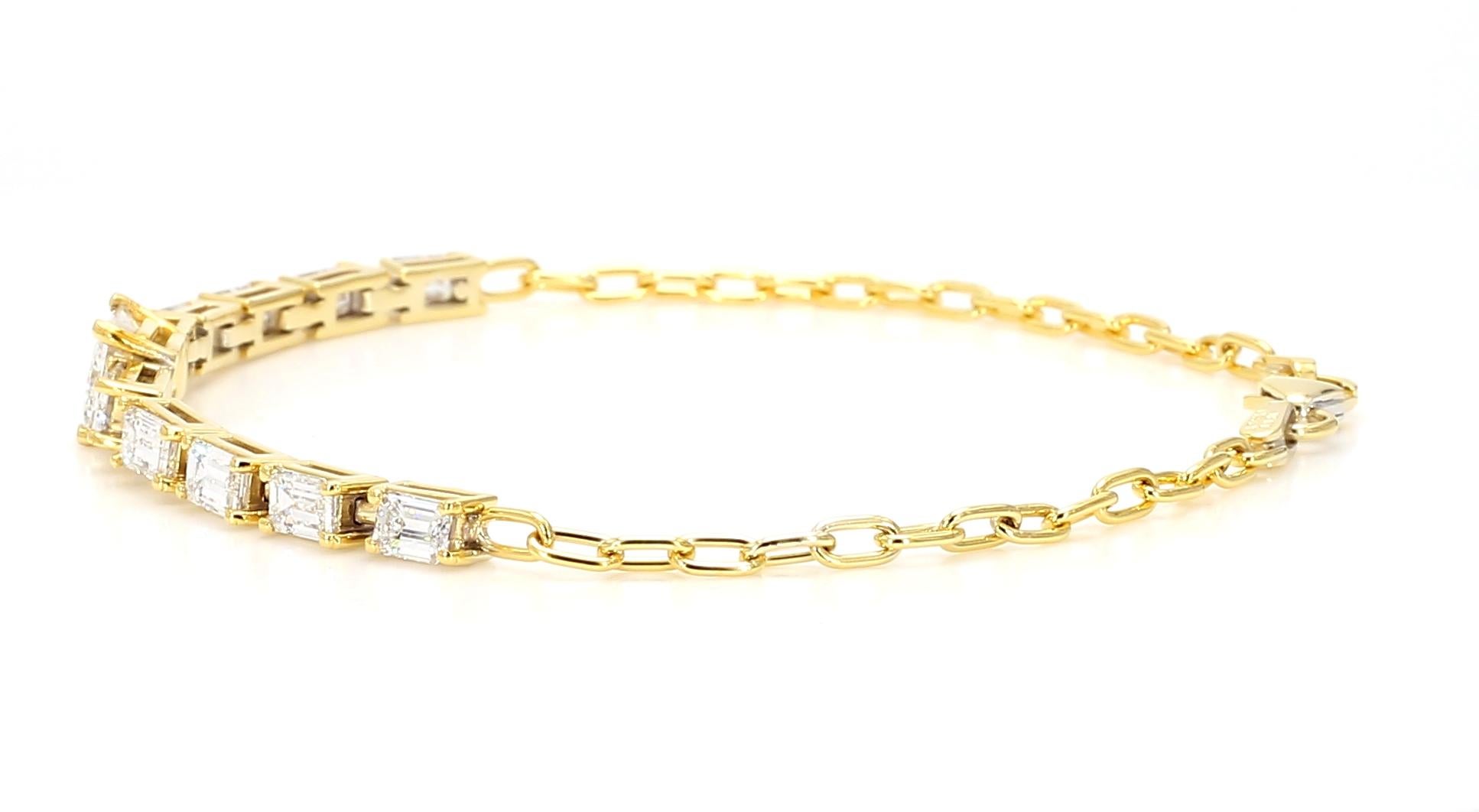 Link Bracelet 3.40 CT Radiant & Emerald White GIA 18K Yellow *Natural Diamonds* For Sale 2