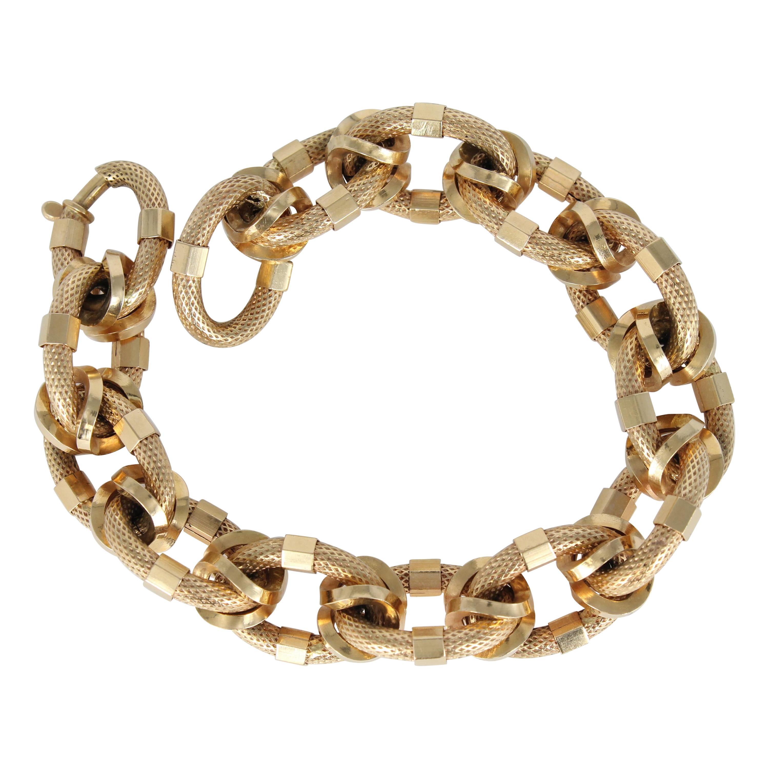 Link Bracelet in 18 Karat Yellow Gold For Sale