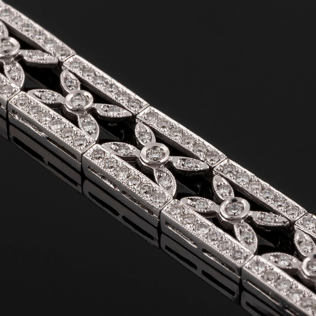 Art déco Bracelet A Link en or et diamants (taille brillant) en vente