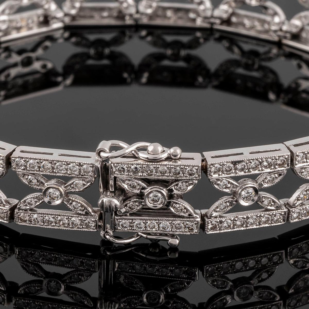 Bracelet A Link en or et diamants (taille brillant) Pour femmes en vente