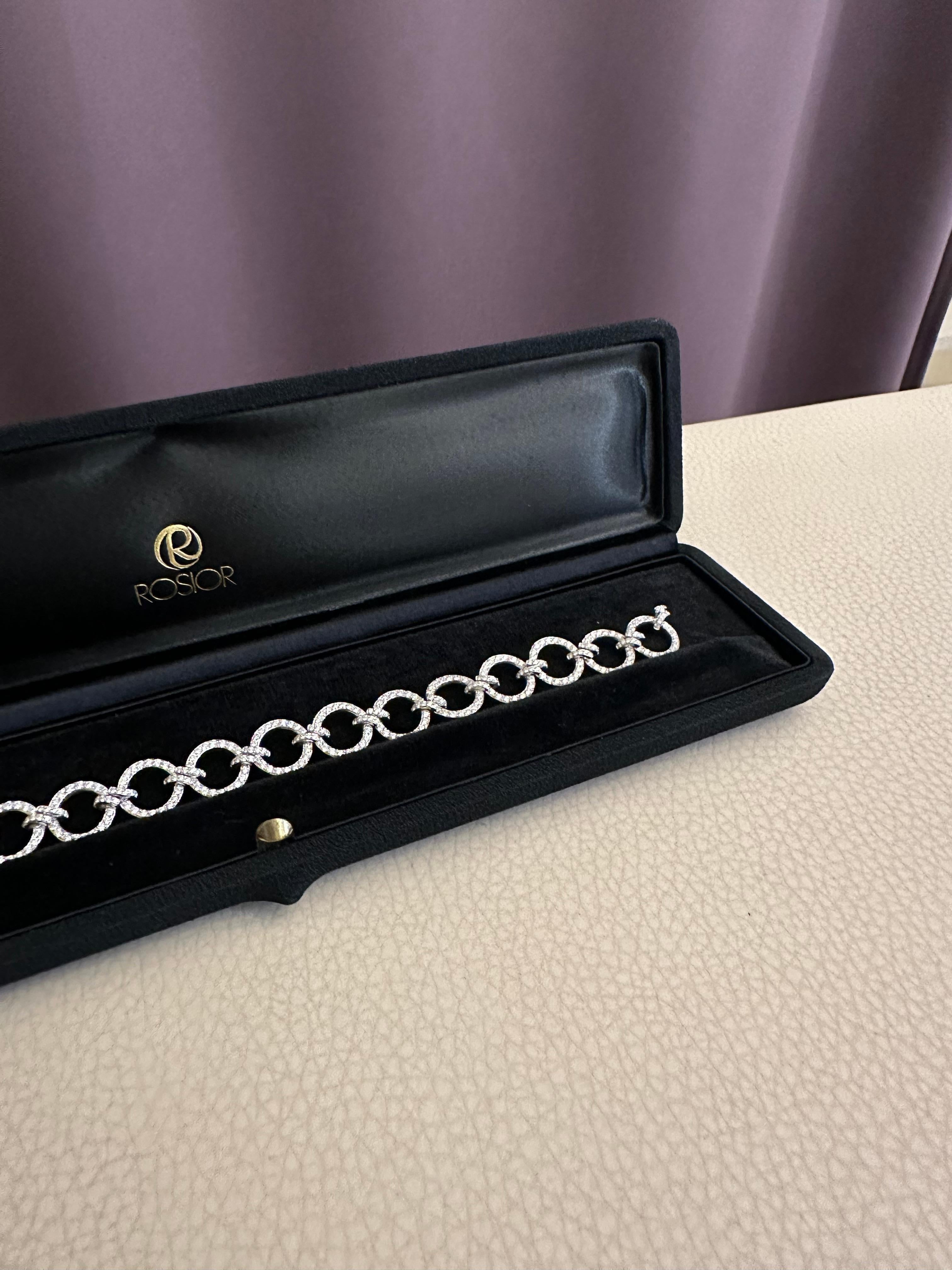 Women's or Men's Link Bracelet set in White Gold with Diamonds For Sale